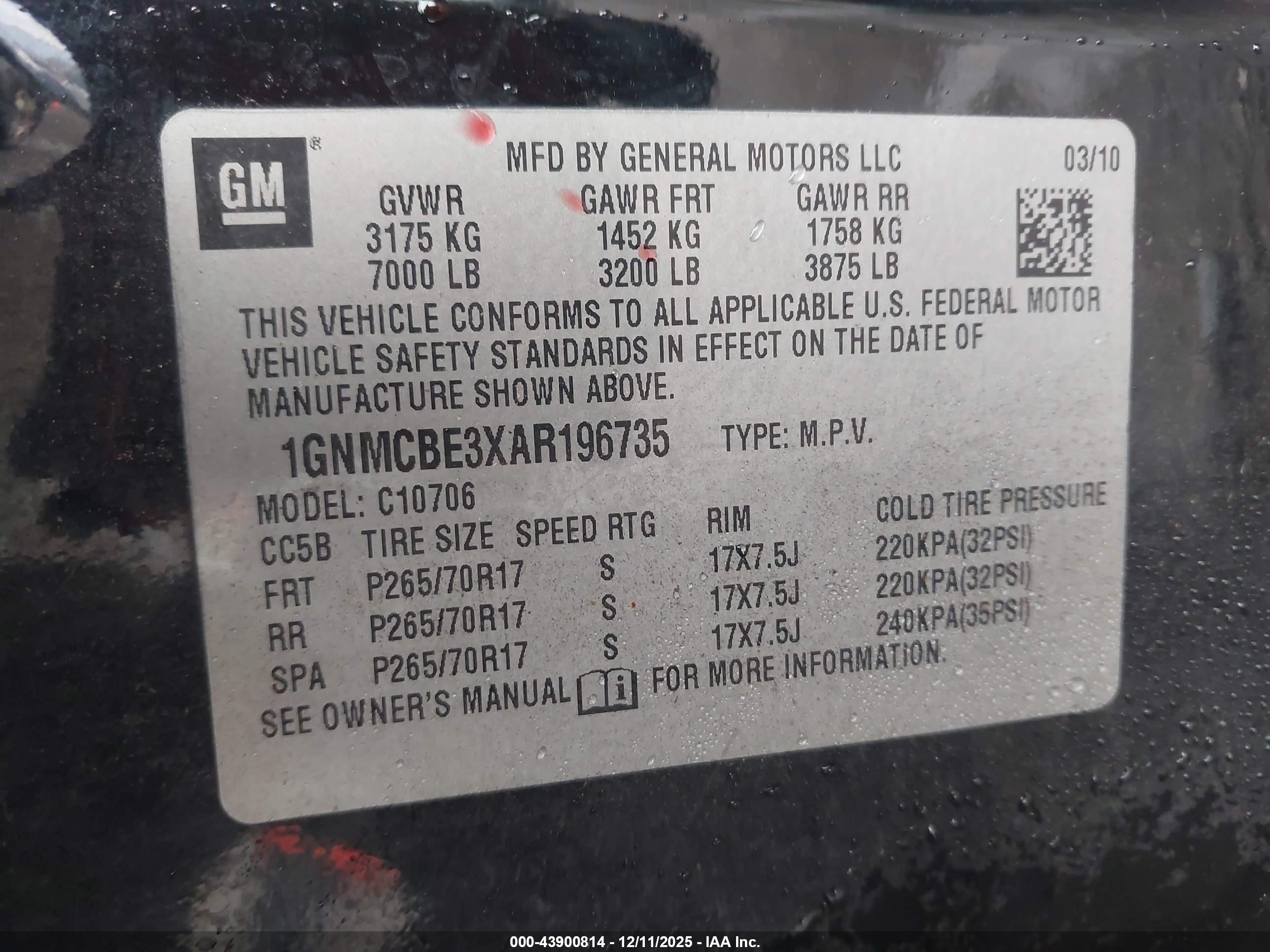 CHEVROLET TAHOE image 9