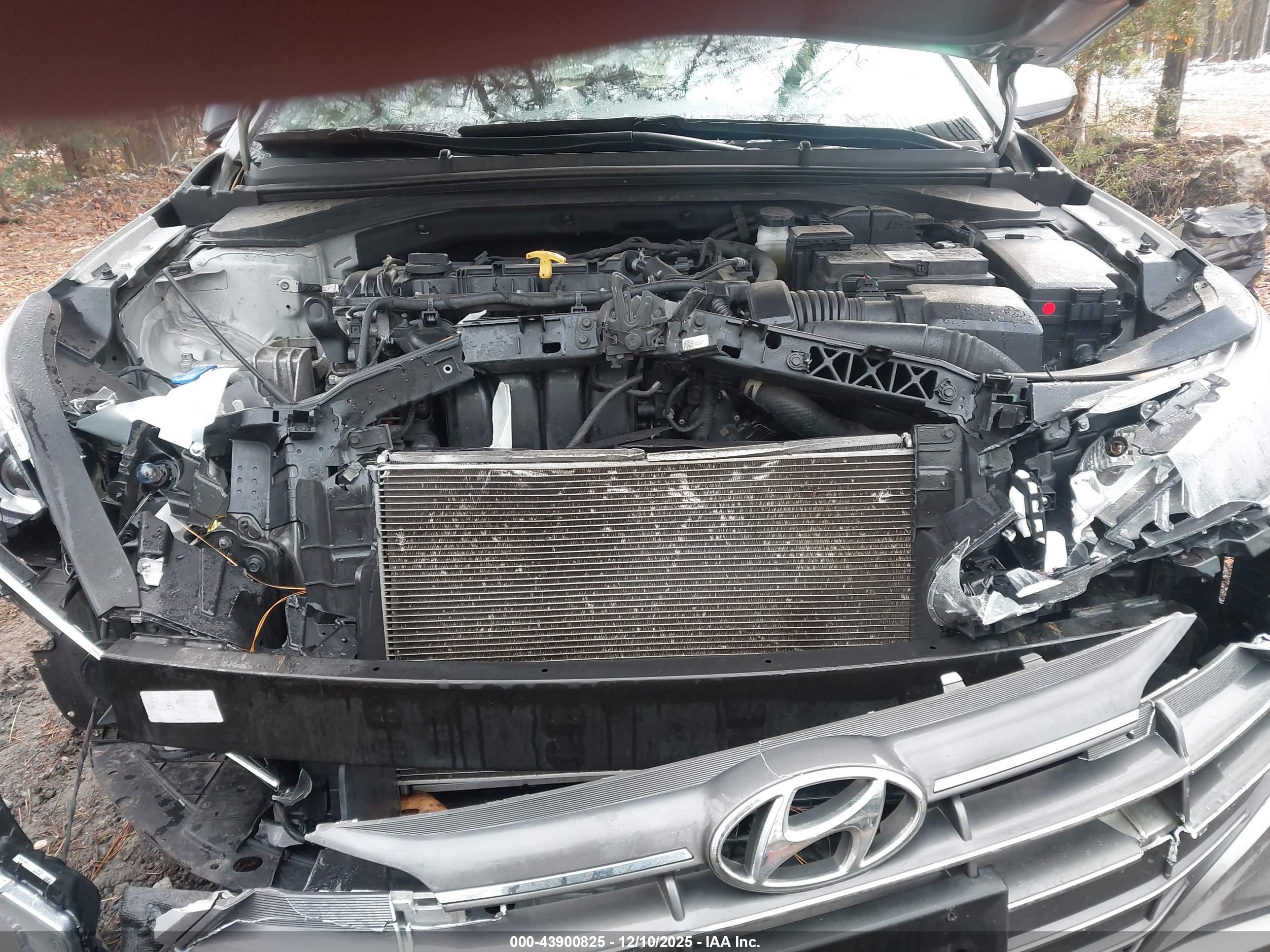 HYUNDAI ELANTRA image 10