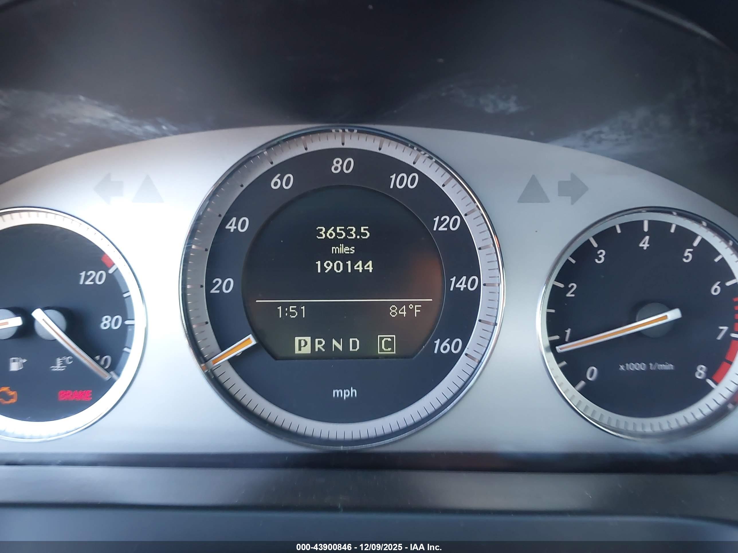 MERCEDES-BENZ C image 7