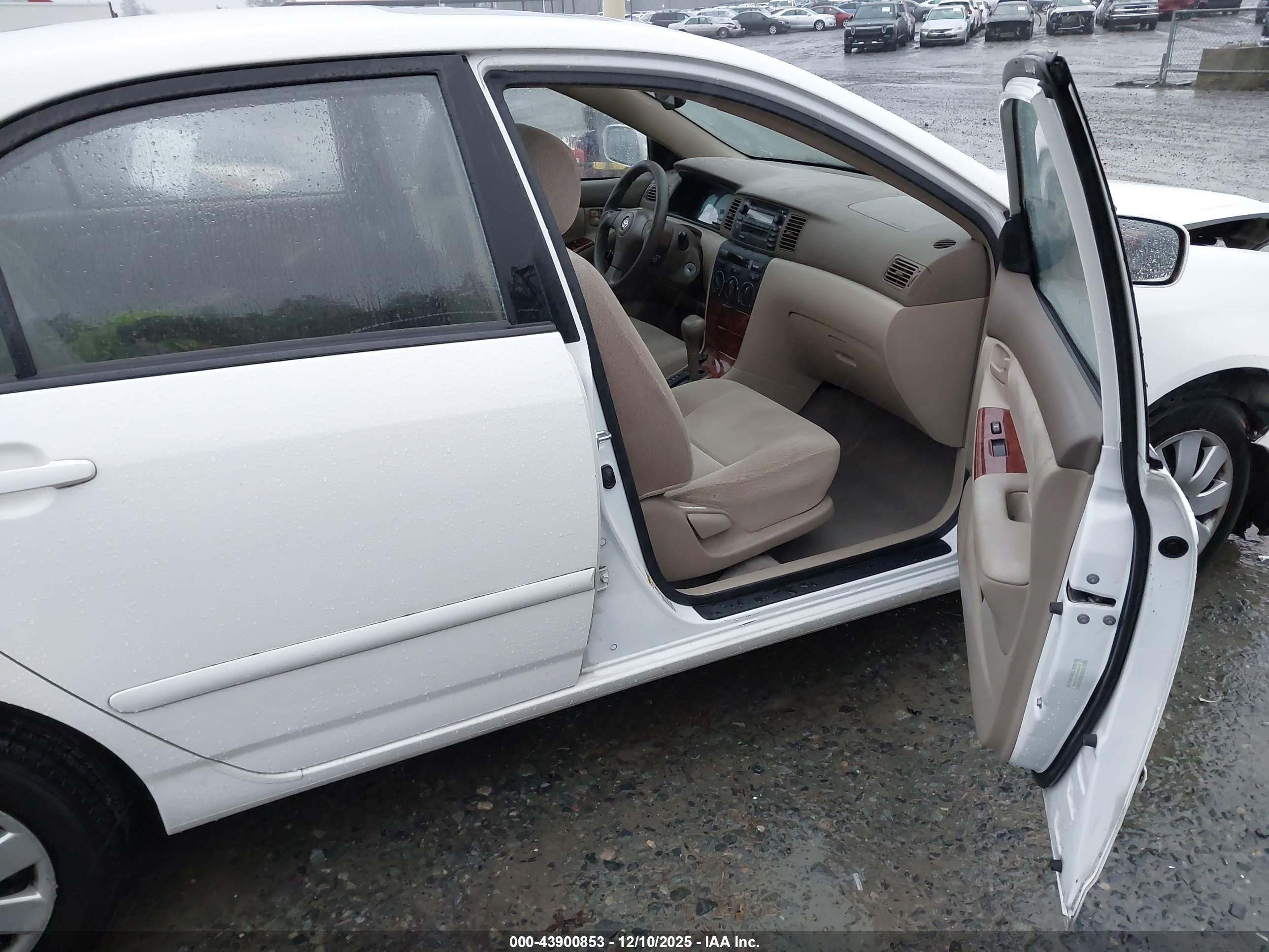 TOYOTA COROLLA image 5