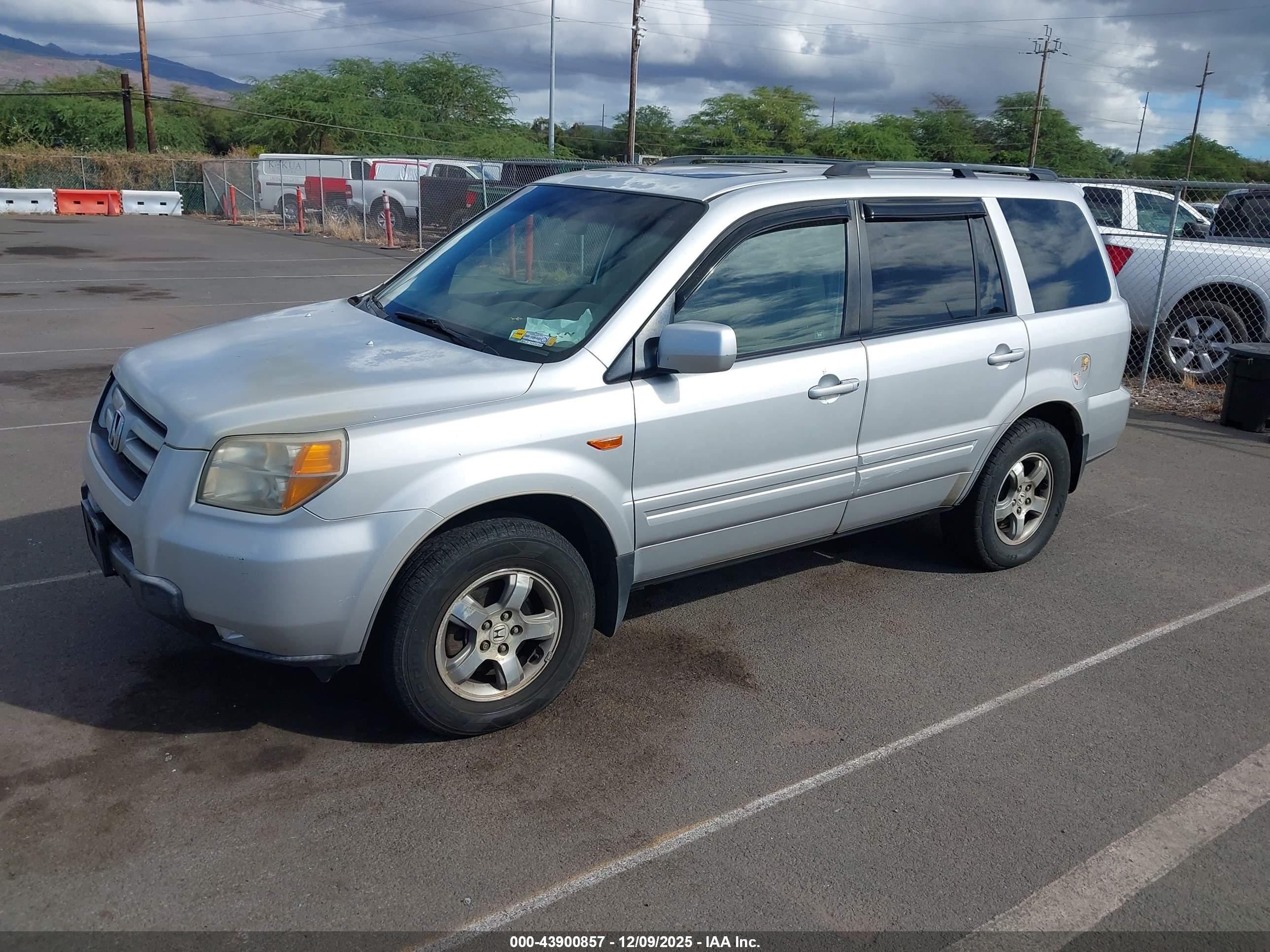 HONDA PILOT image 2