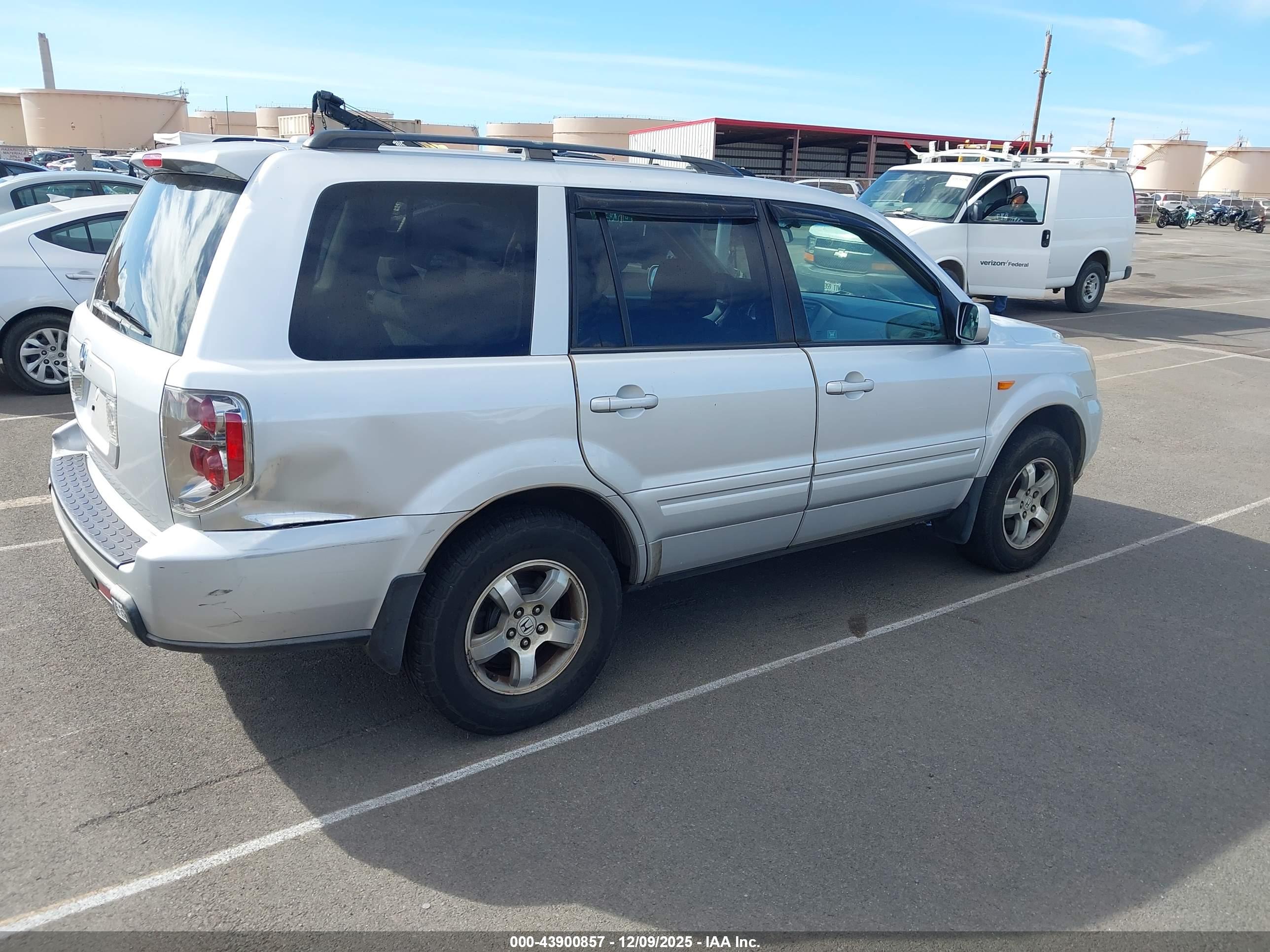 HONDA PILOT image 4
