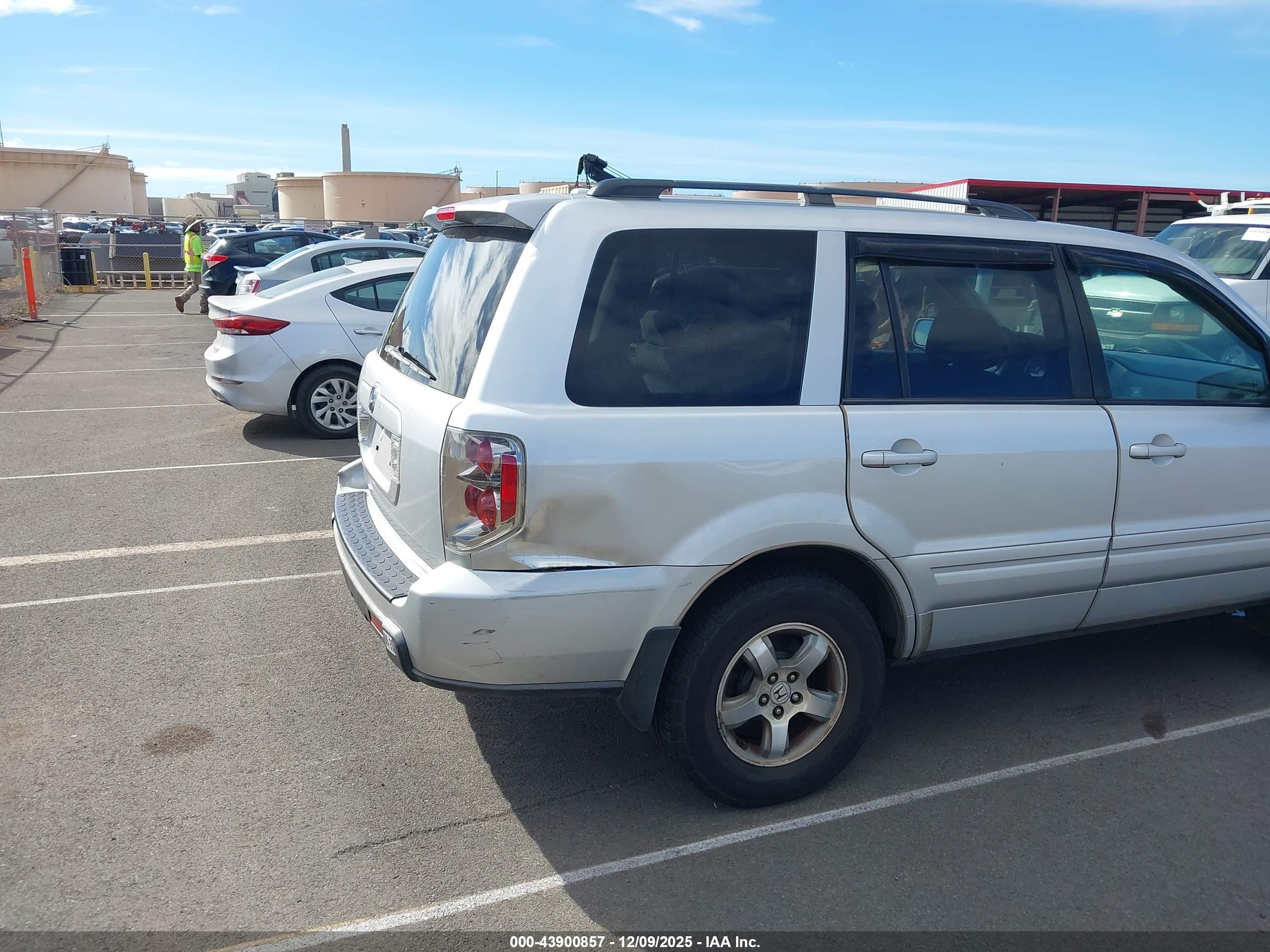 HONDA PILOT image 6