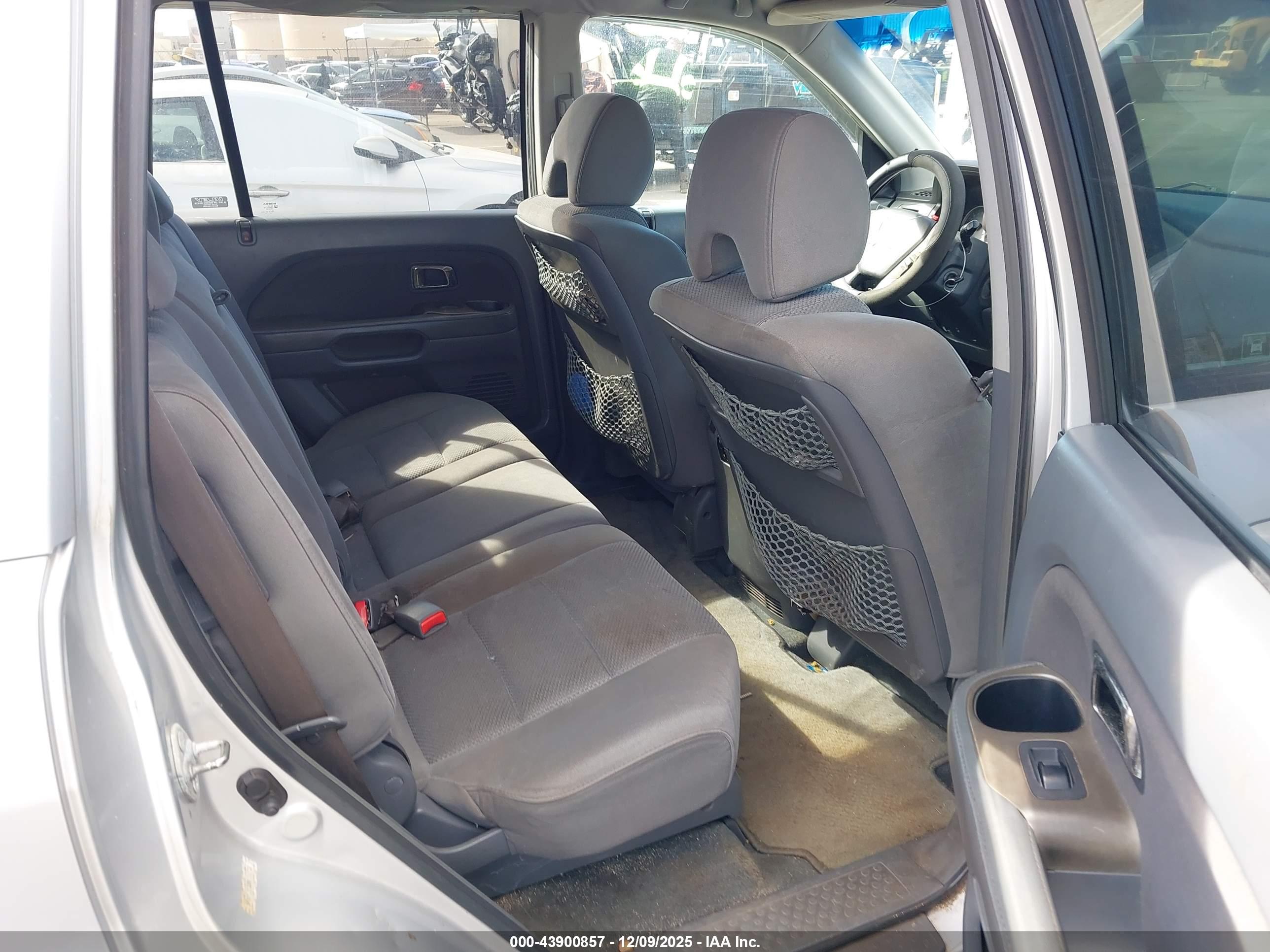 HONDA PILOT image 8