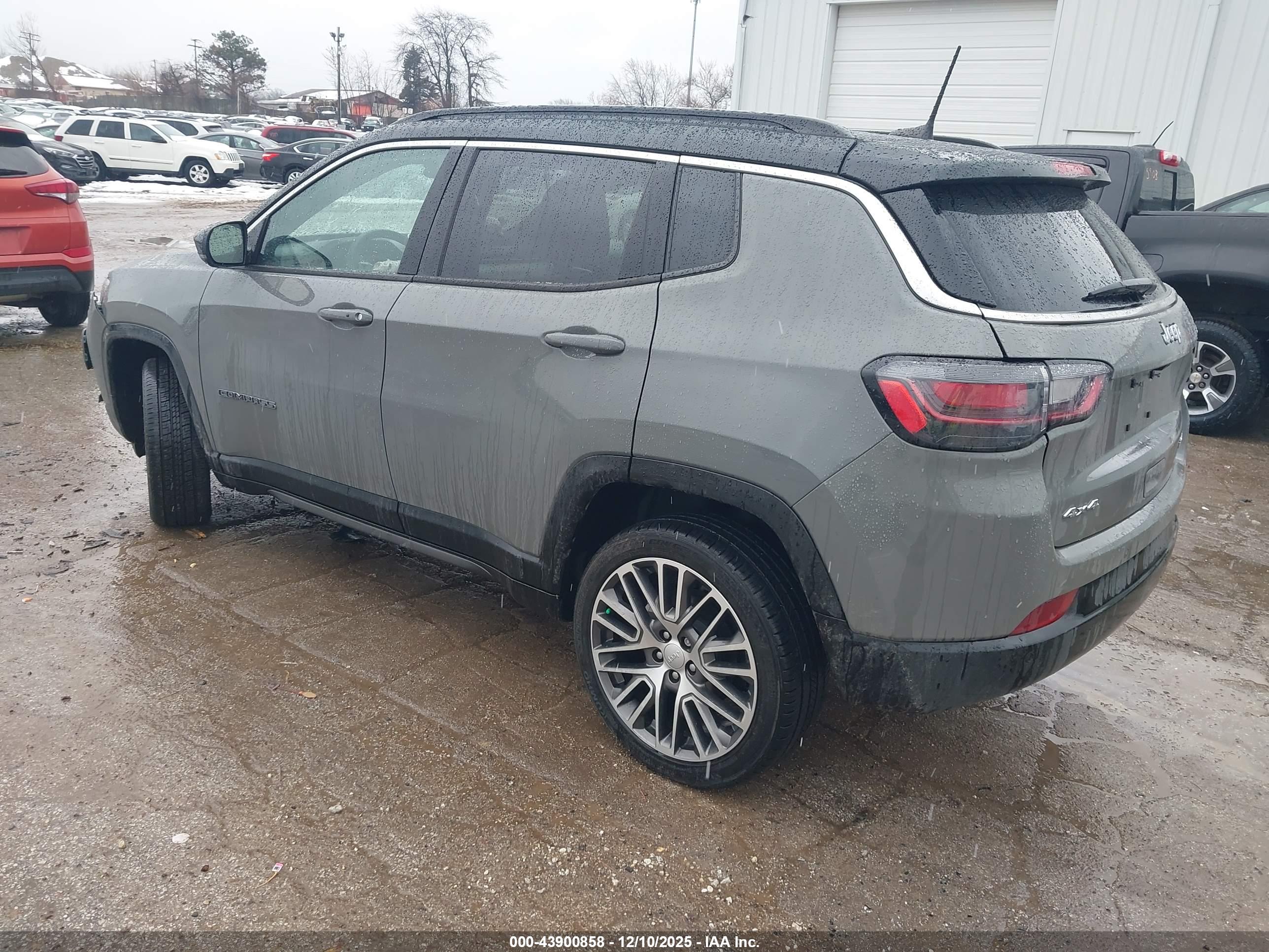 JEEP COMPASS image 3