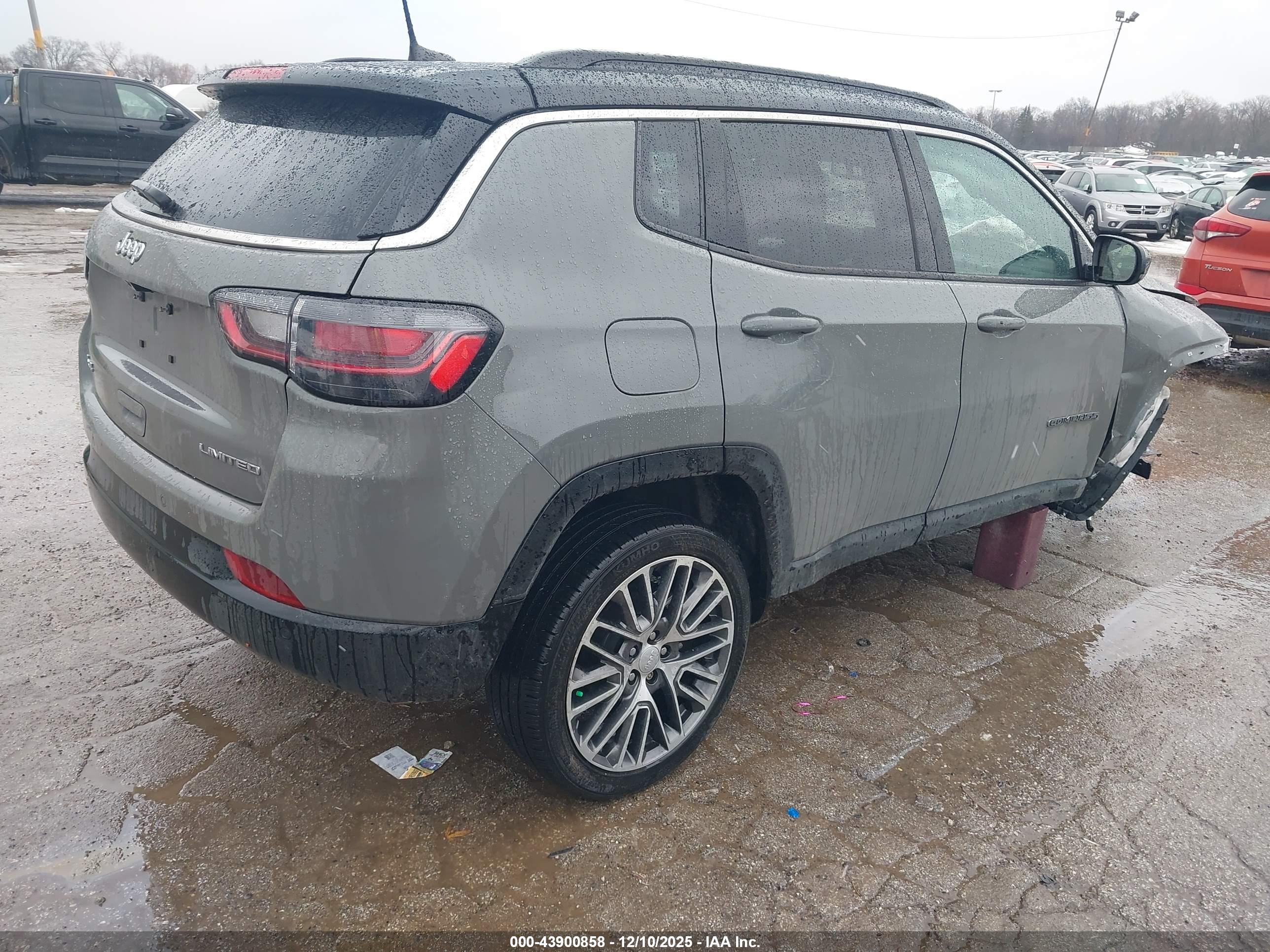 JEEP COMPASS image 4