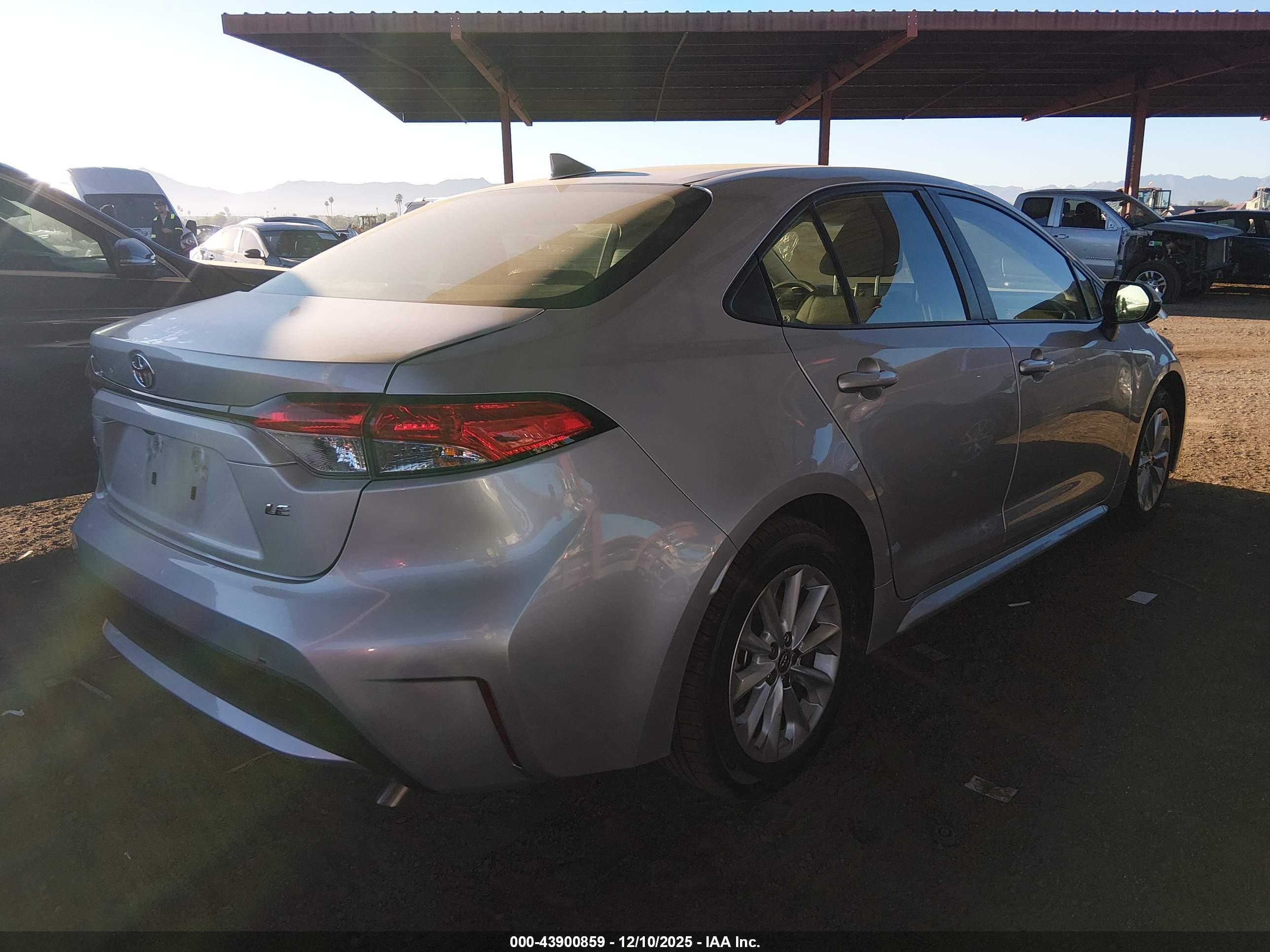 TOYOTA COROLLA image 4