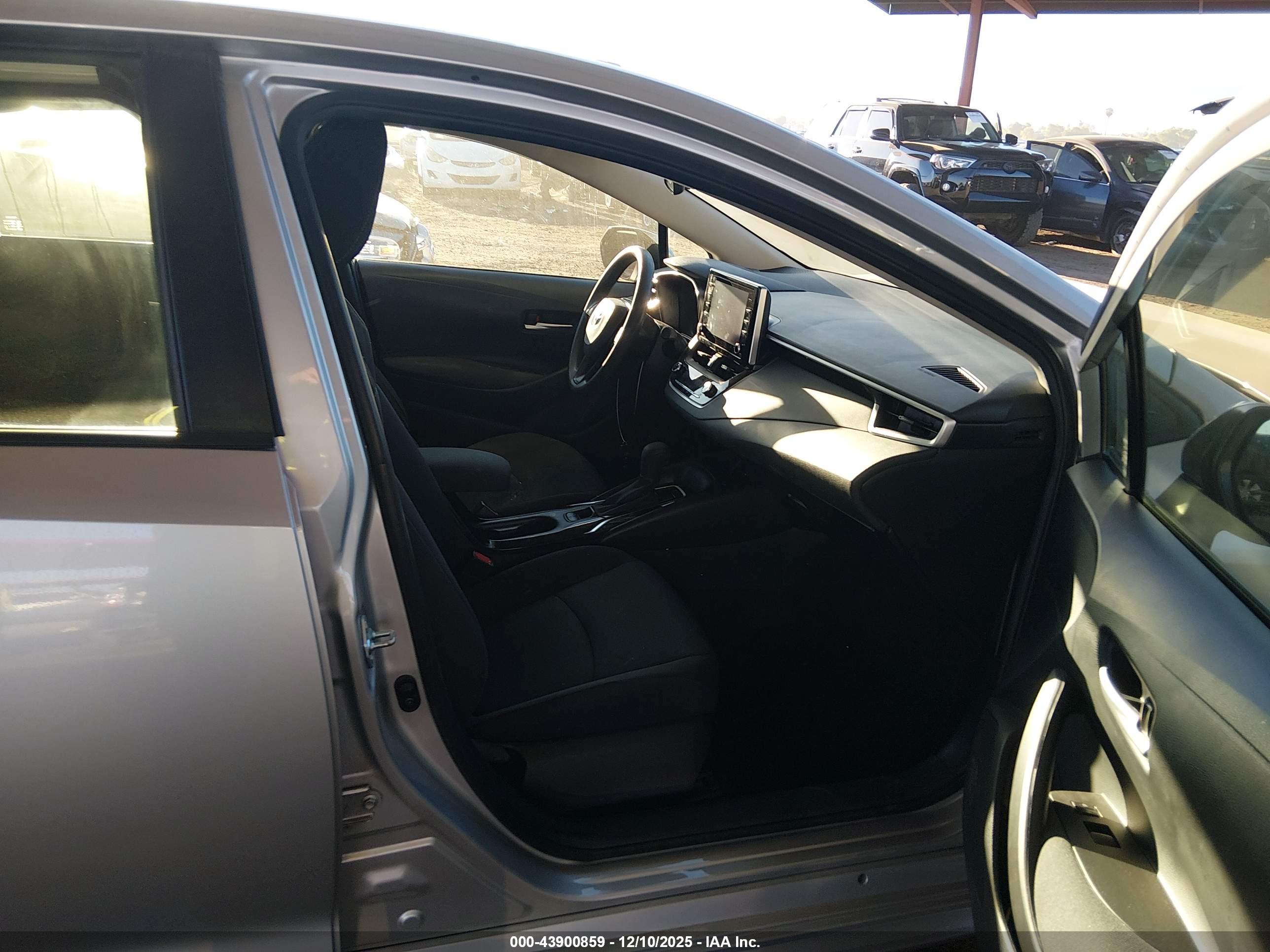 TOYOTA COROLLA image 5