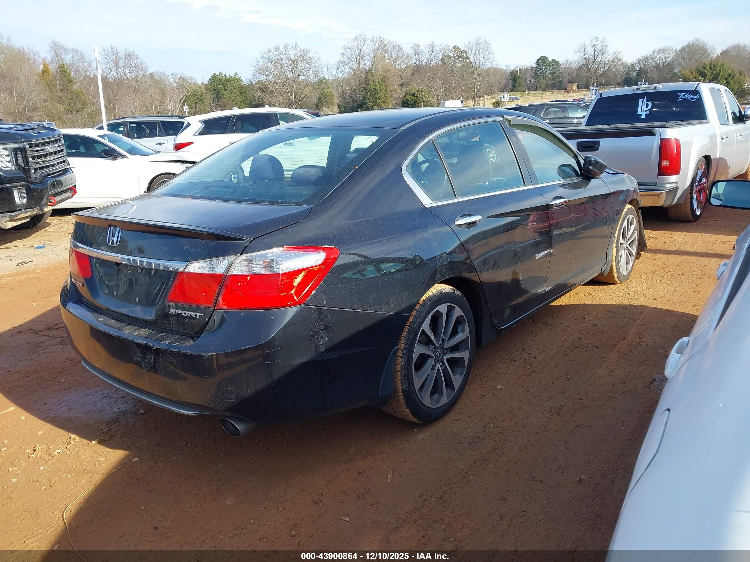 HONDA ACCORD image 4