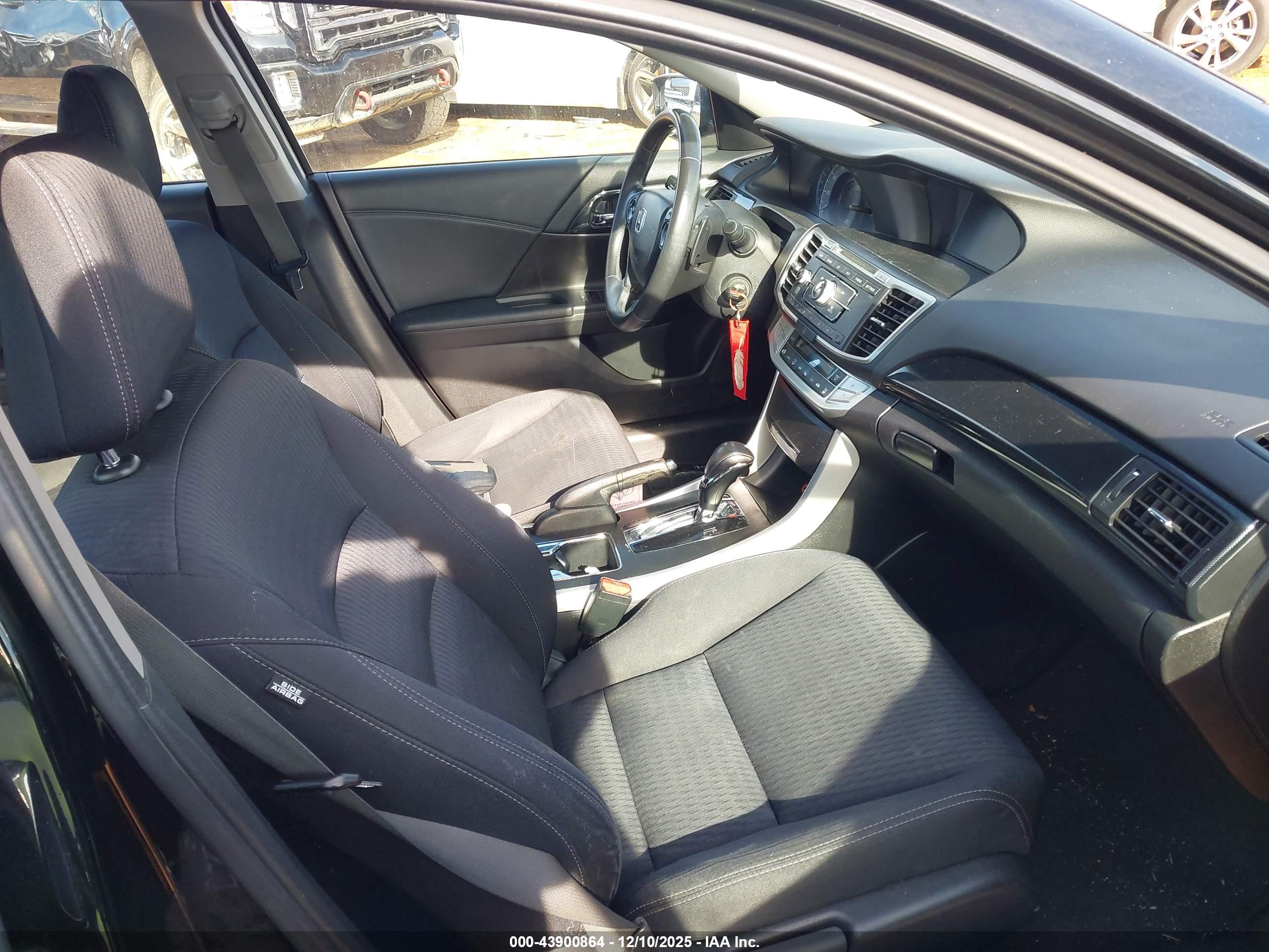 HONDA ACCORD image 5