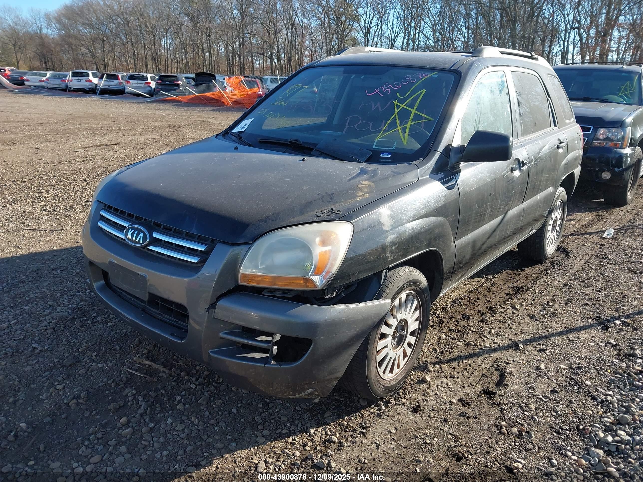 KIA SPORTAGE image 2