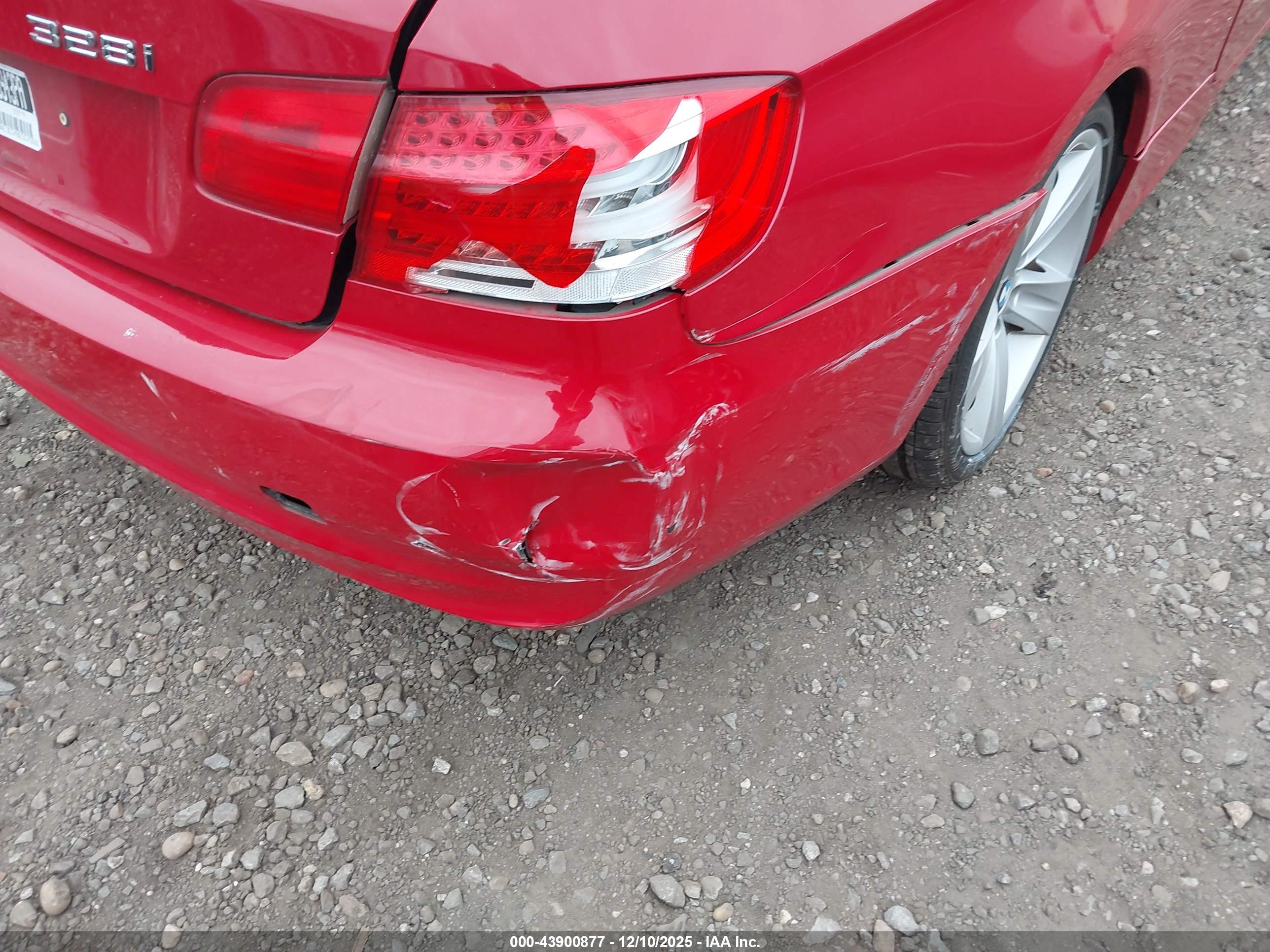 BMW 328I image 6