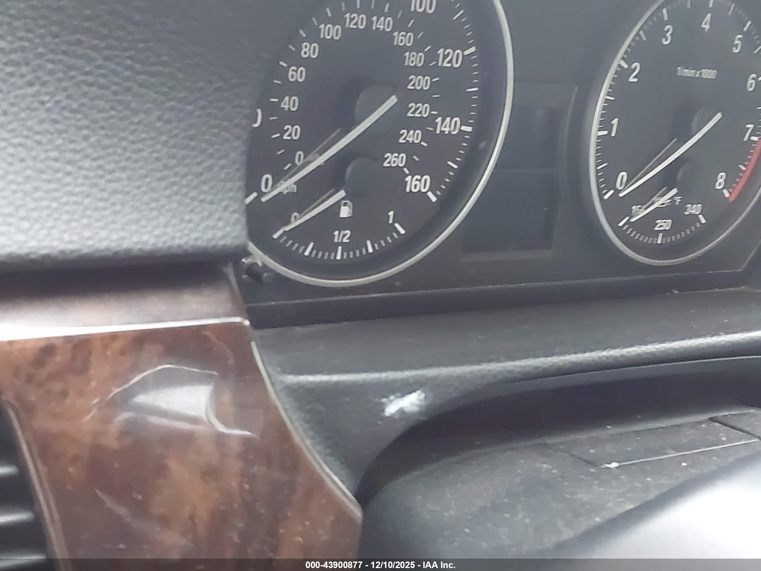 BMW 328I image 7