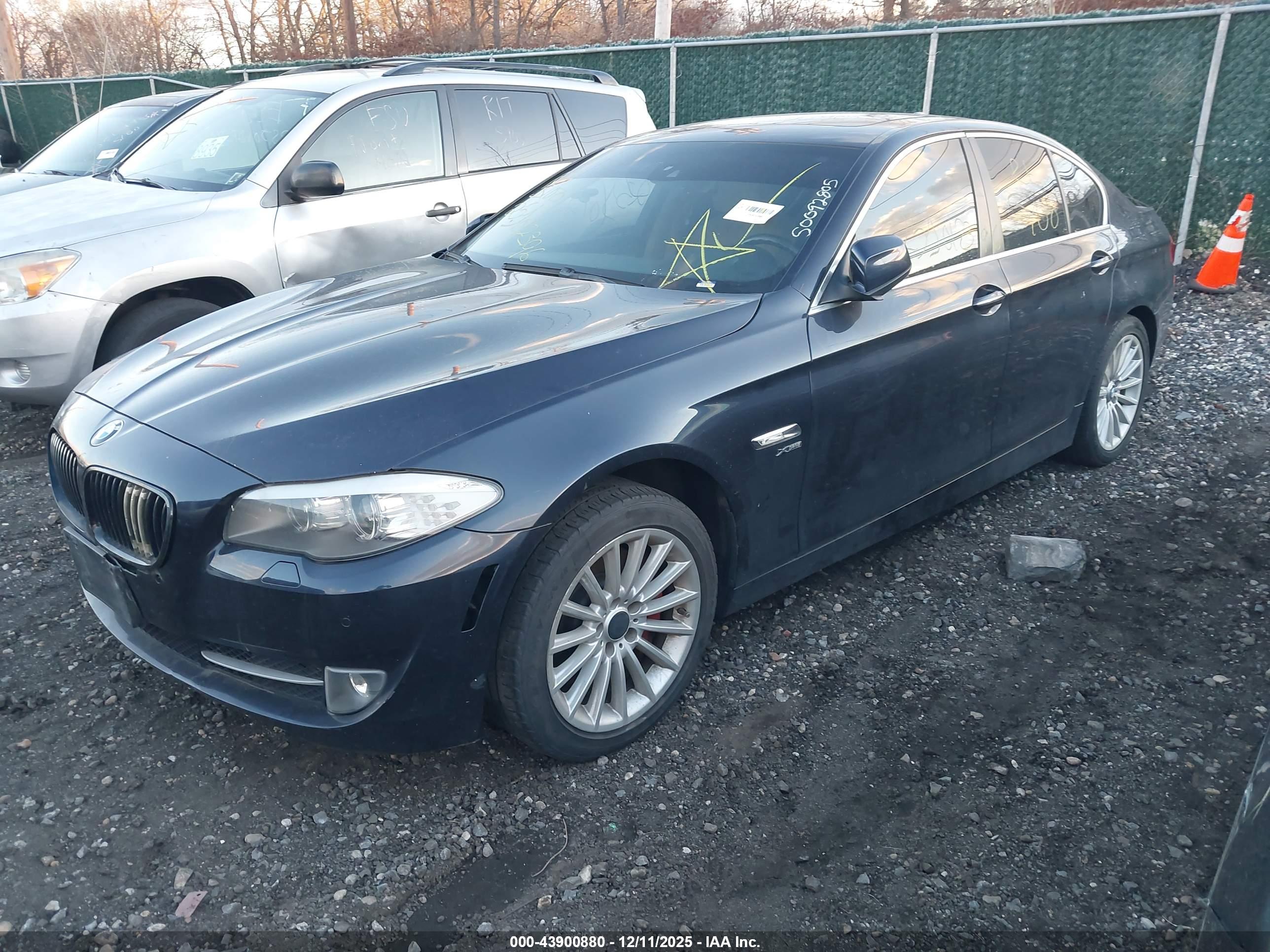 BMW 535I image 2