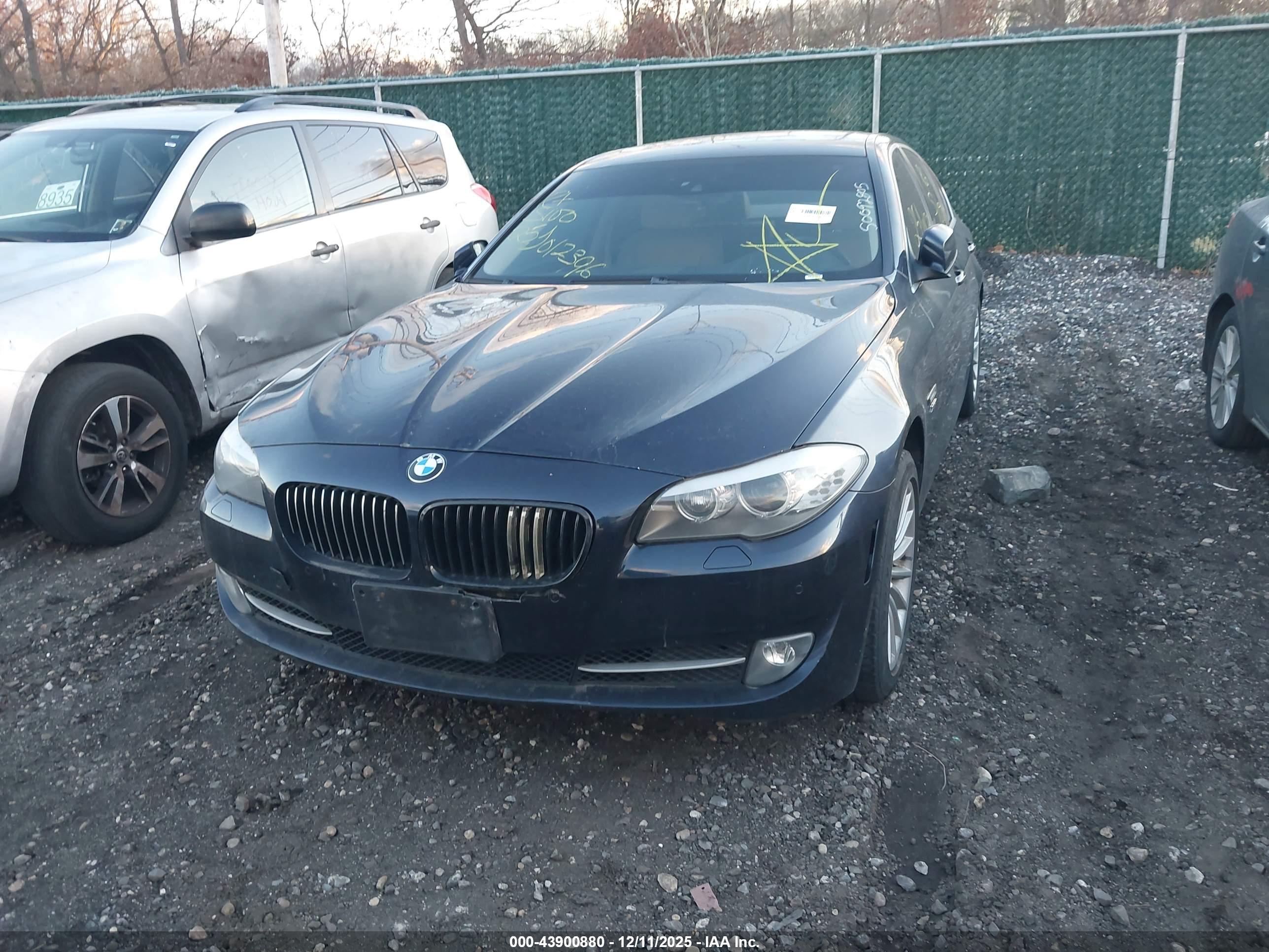 BMW 535I image 6