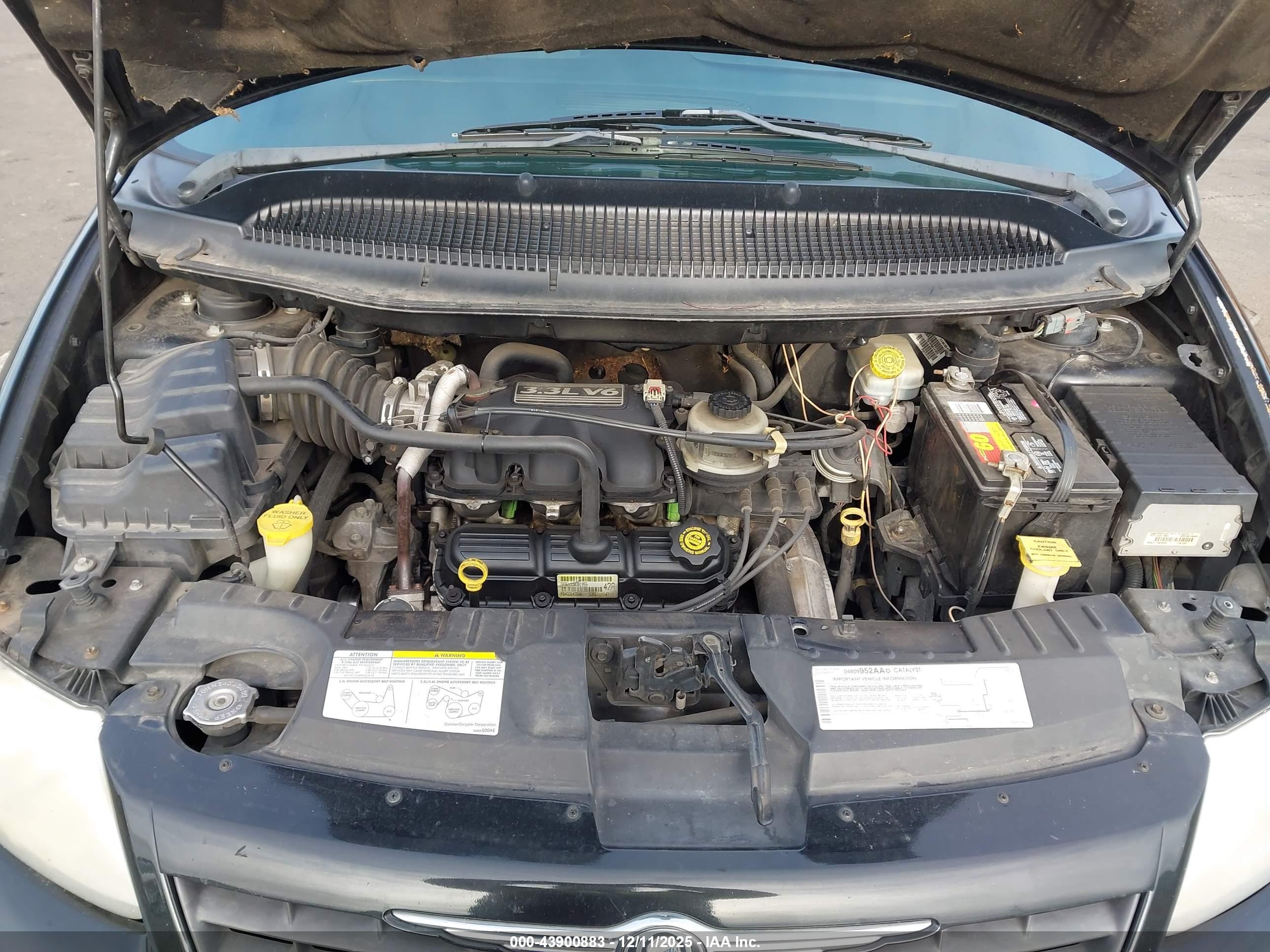 CHRYSLER TOWN image 10