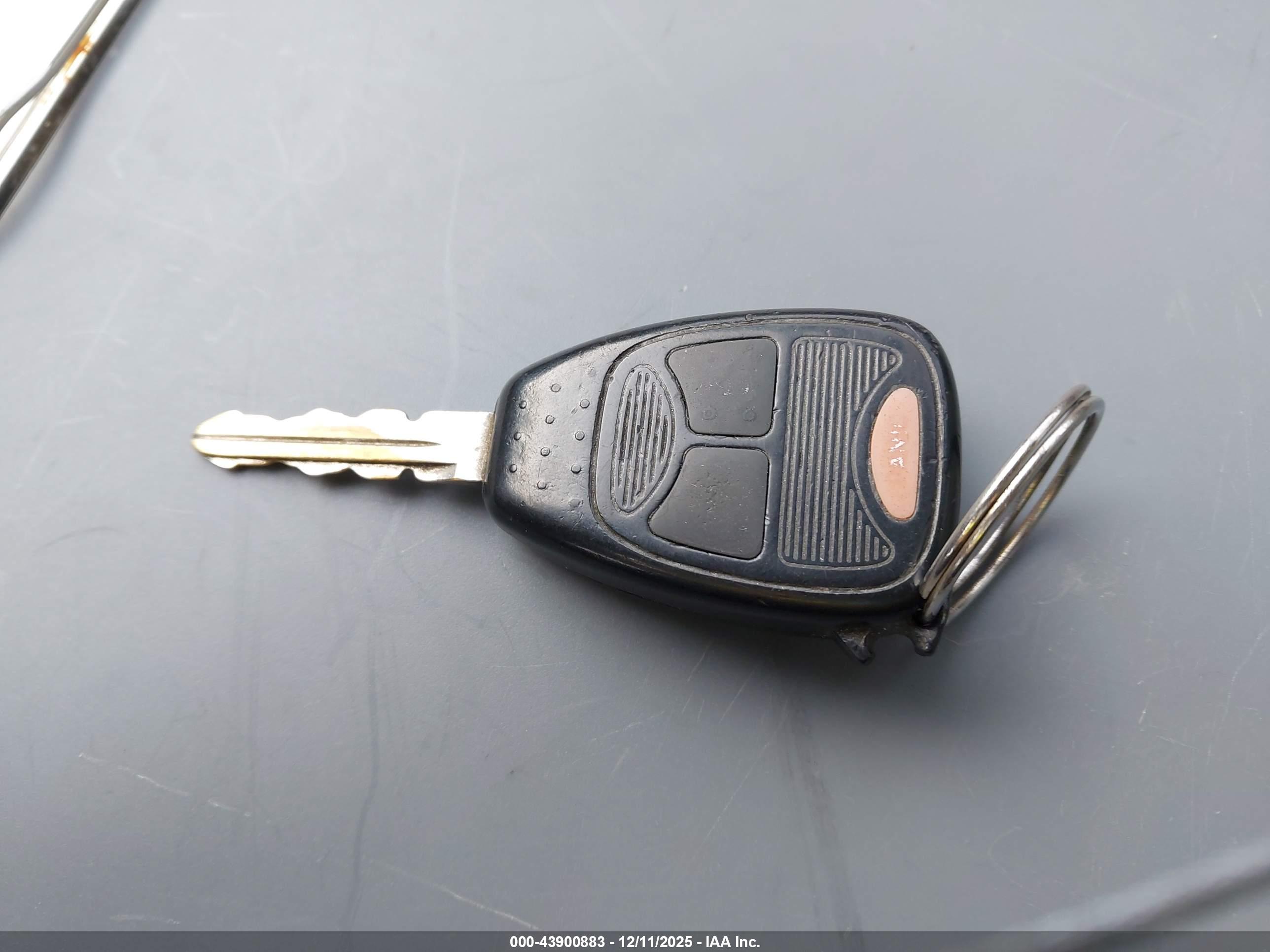 CHRYSLER TOWN image 11
