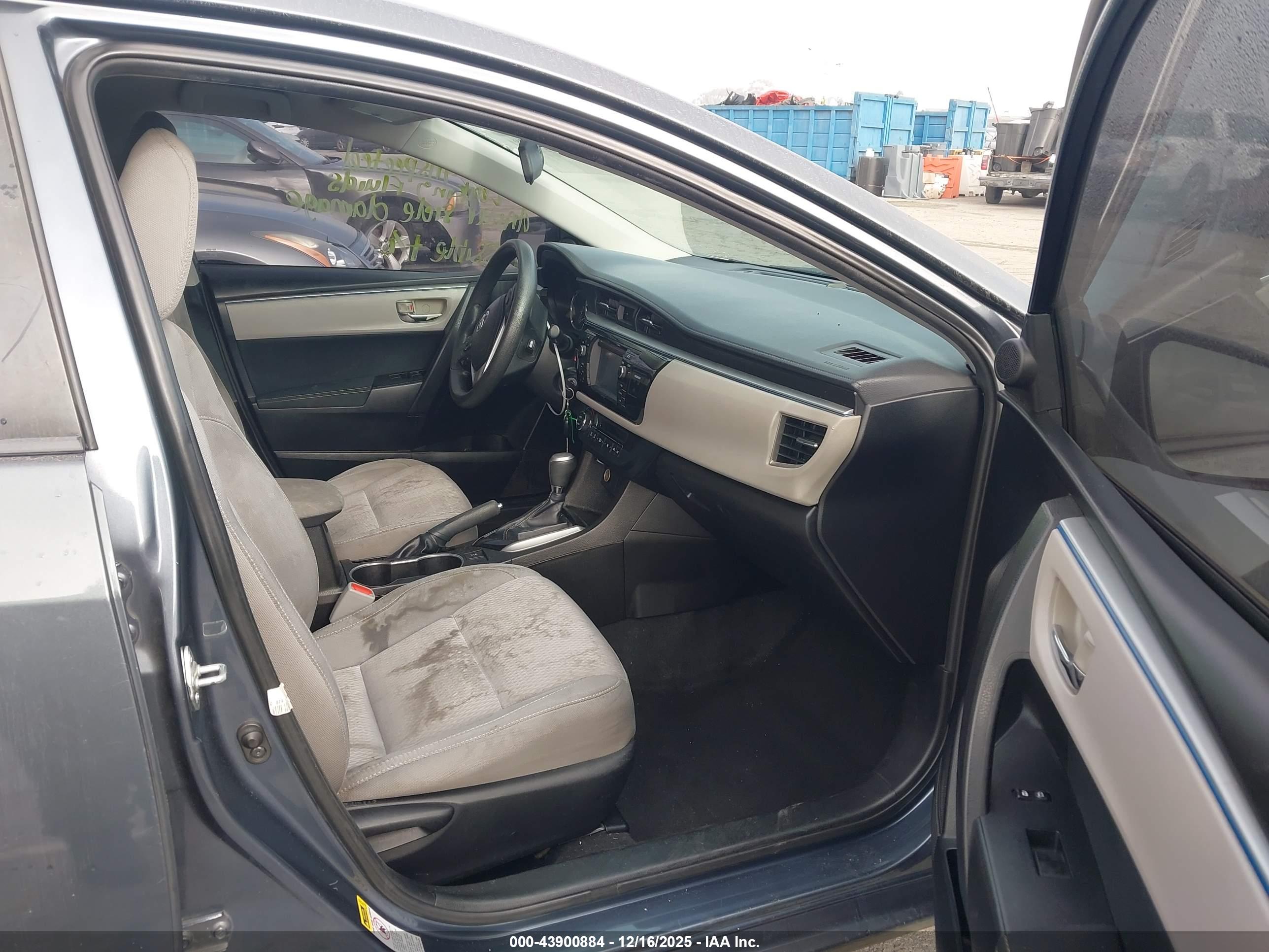 TOYOTA COROLLA image 5