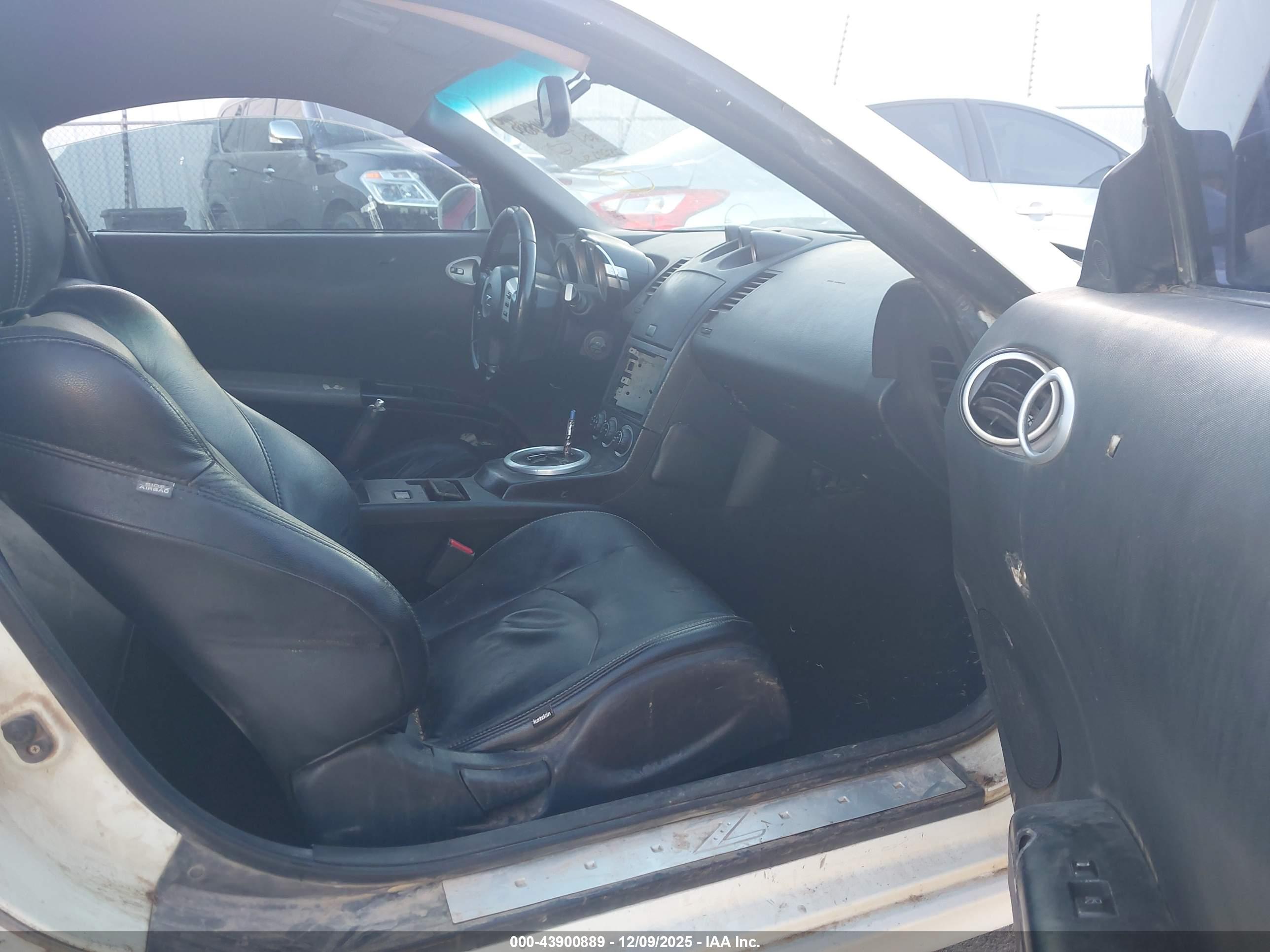 NISSAN 350Z image 5