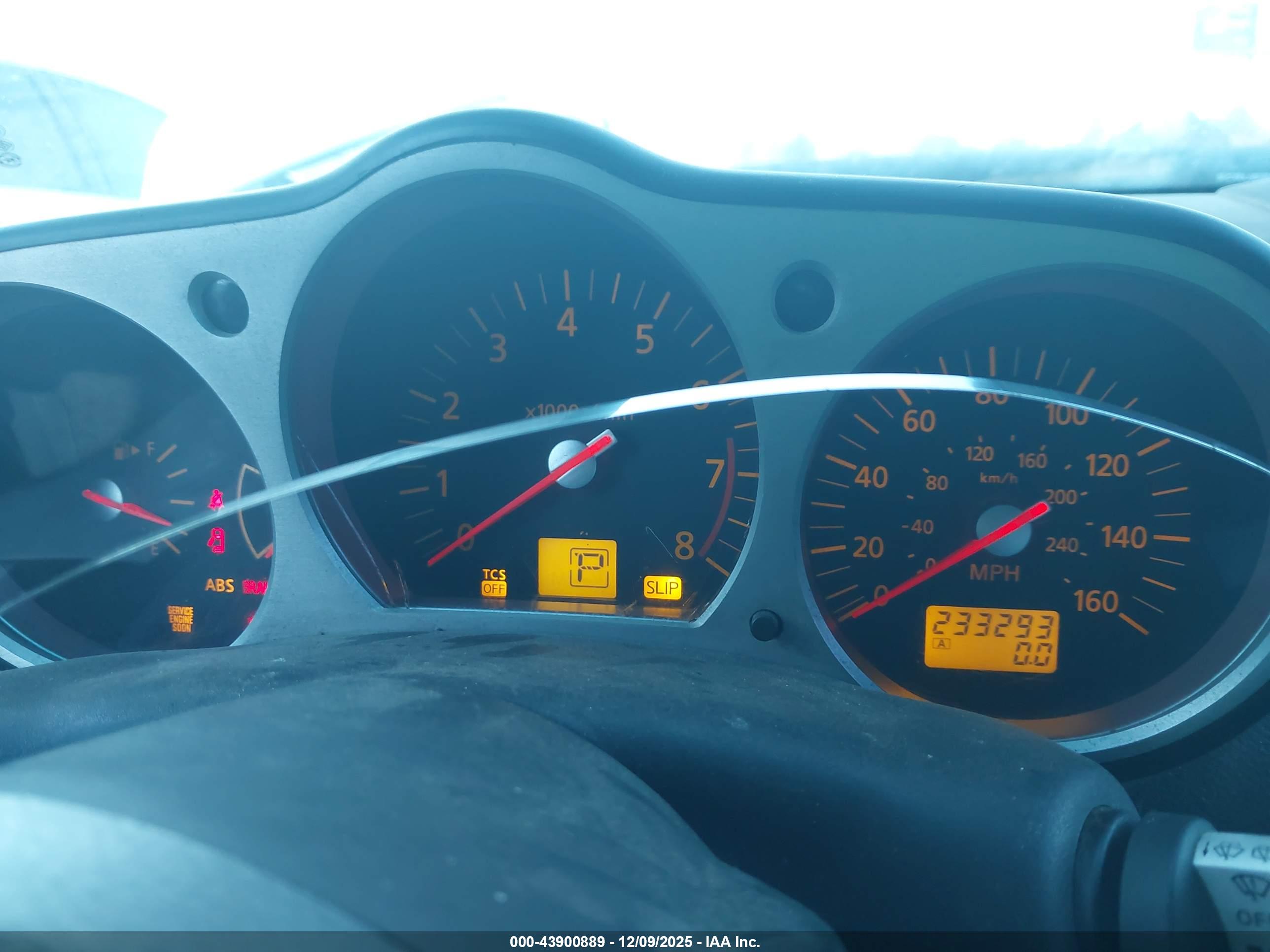 NISSAN 350Z image 7