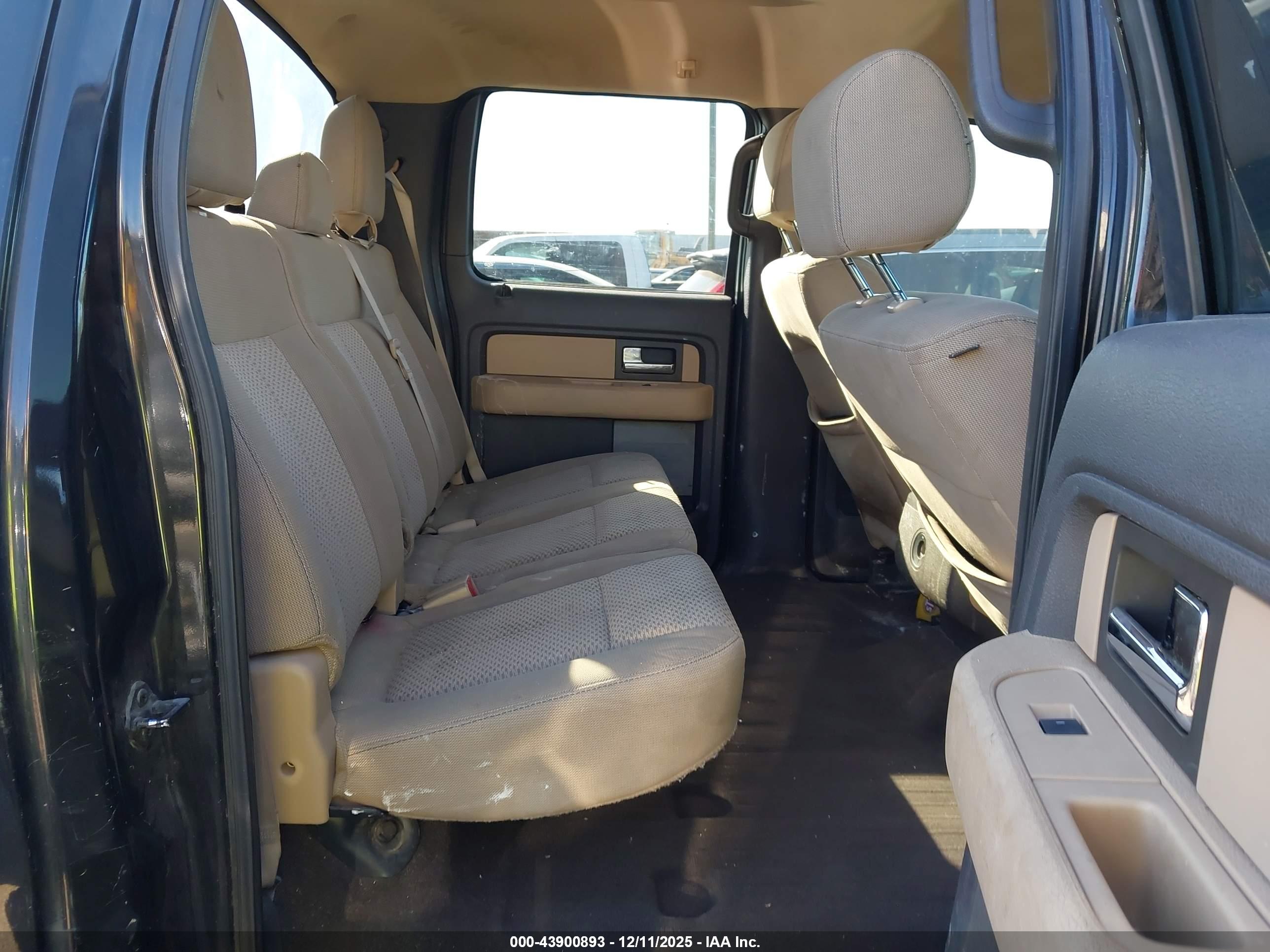 FORD F-150 image 8