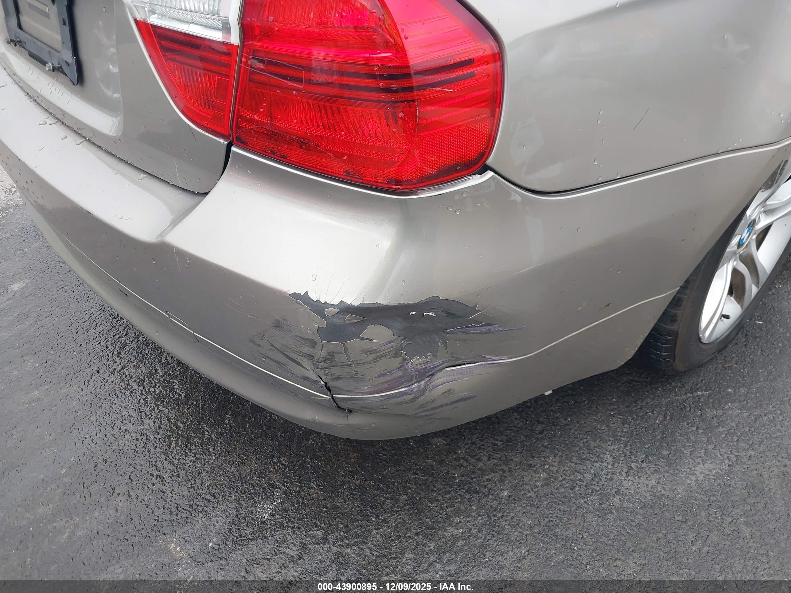 BMW 328I image 6