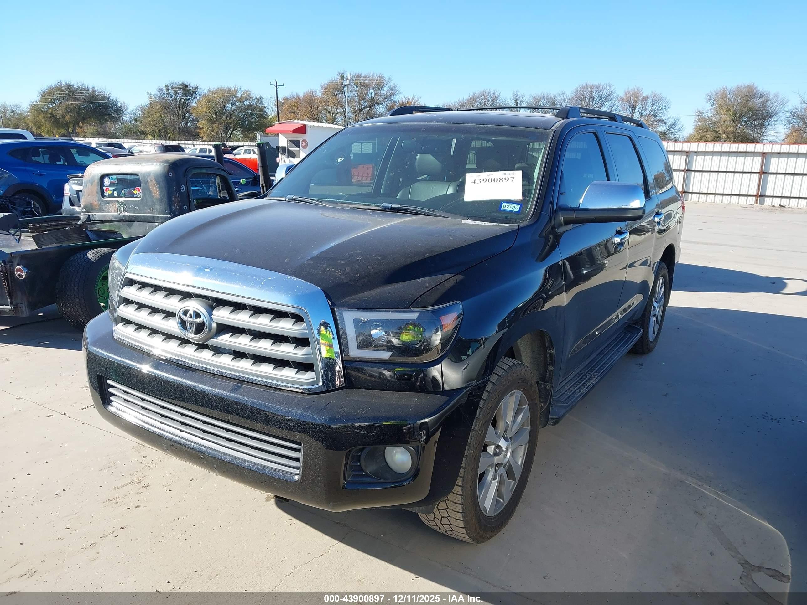 TOYOTA SEQUOIA image 2