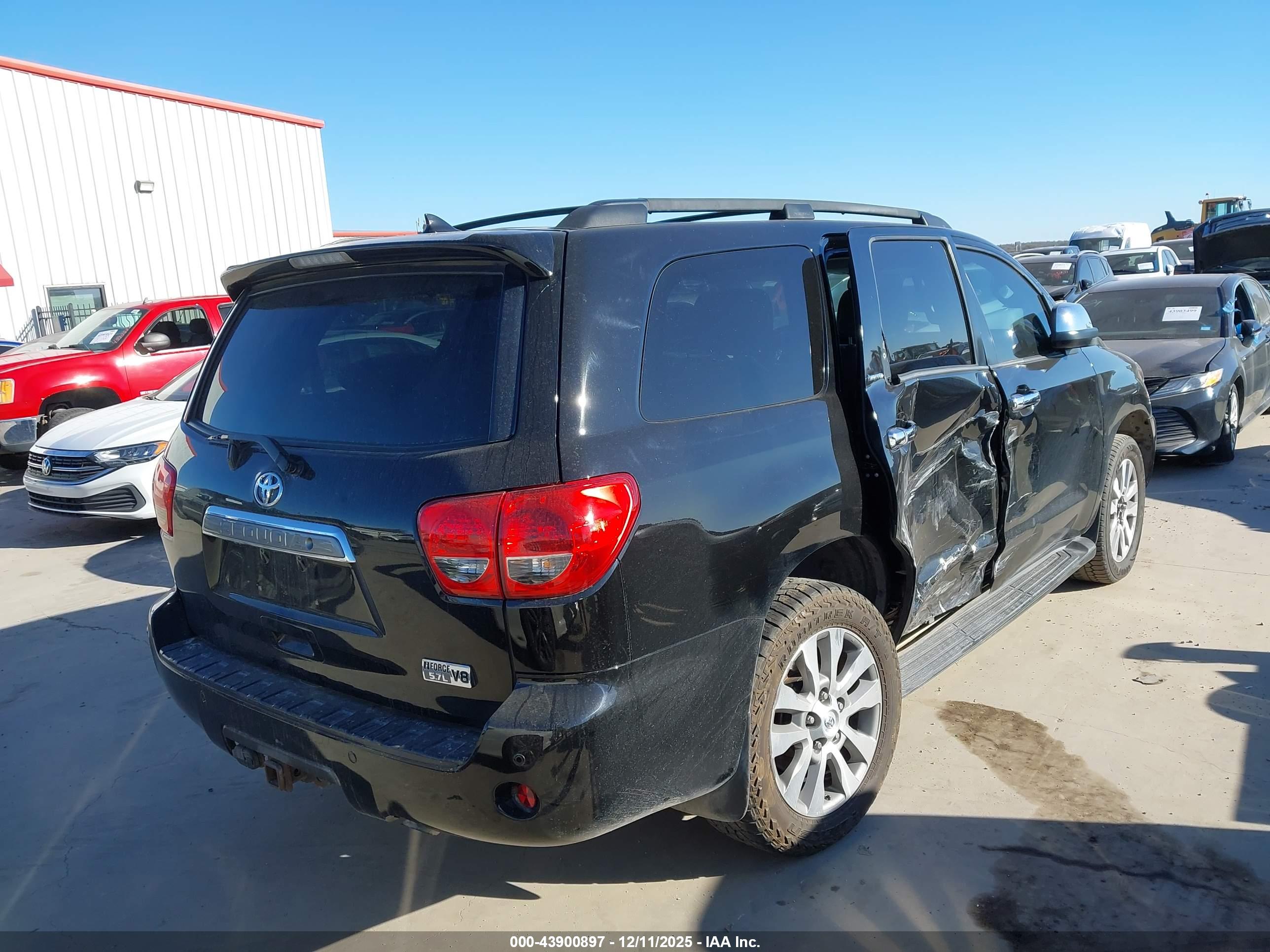 TOYOTA SEQUOIA image 4