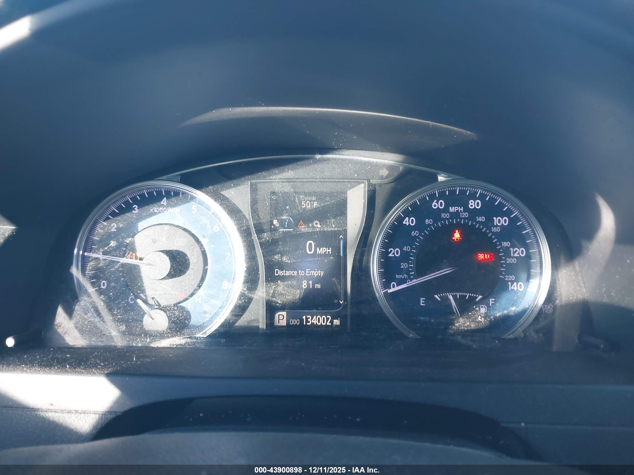 TOYOTA CAMRY image 7