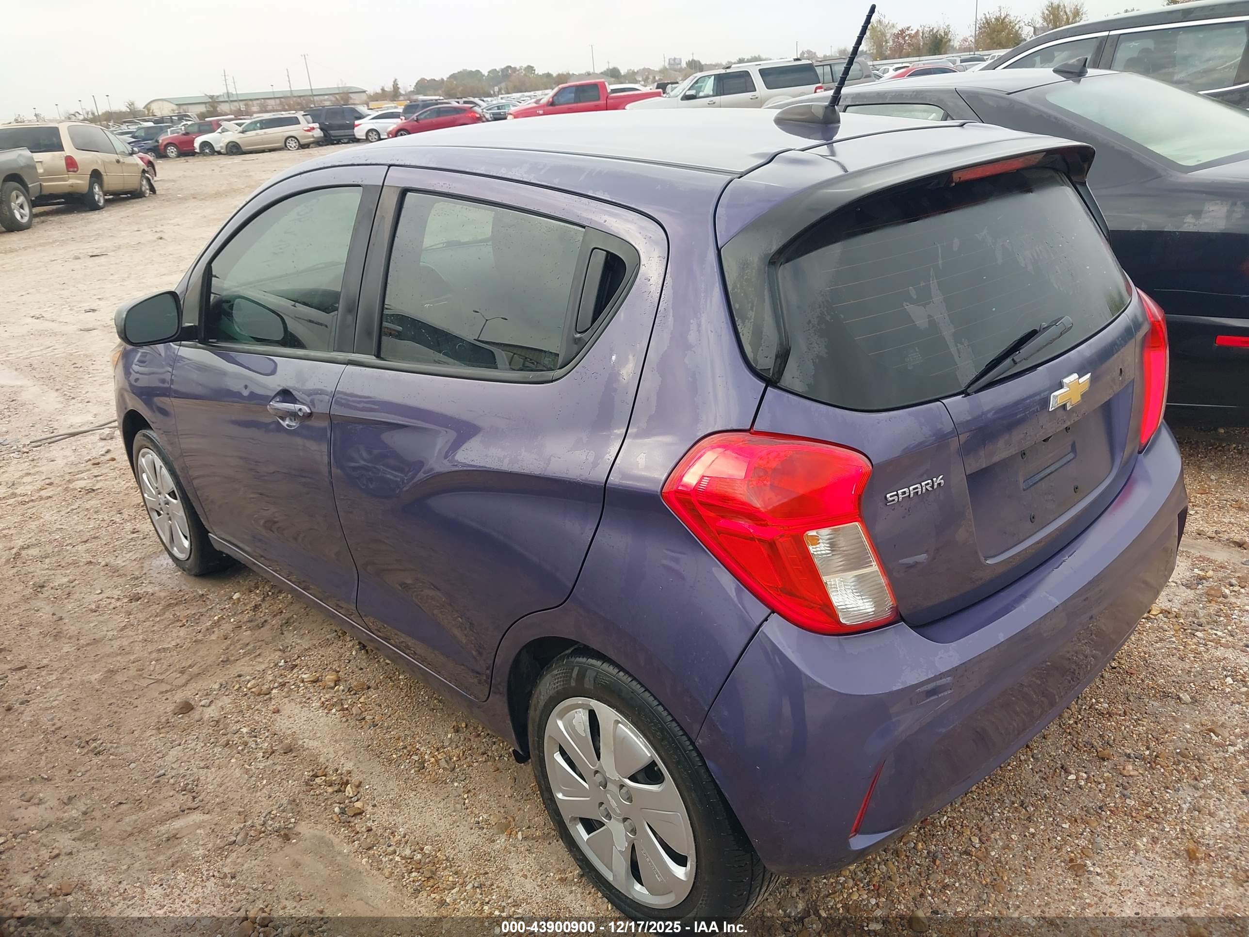 CHEVROLET SPARK image 3