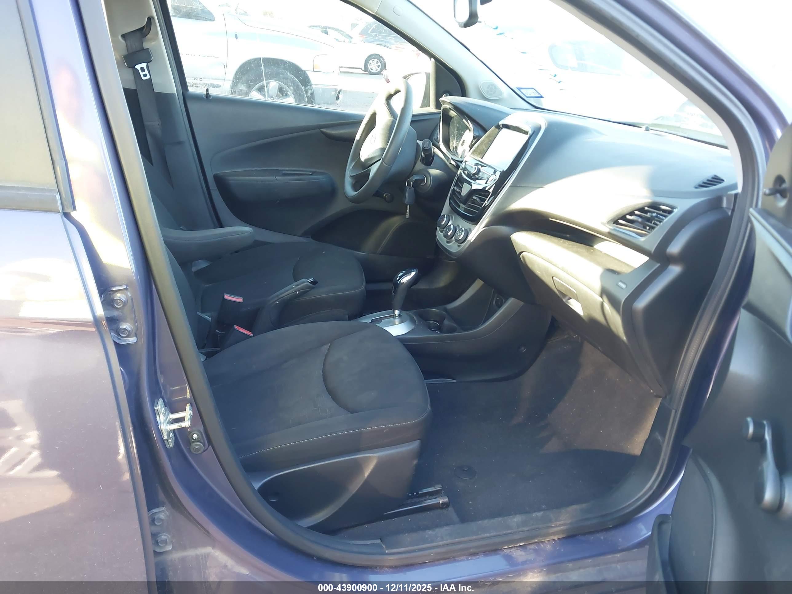 CHEVROLET SPARK image 5
