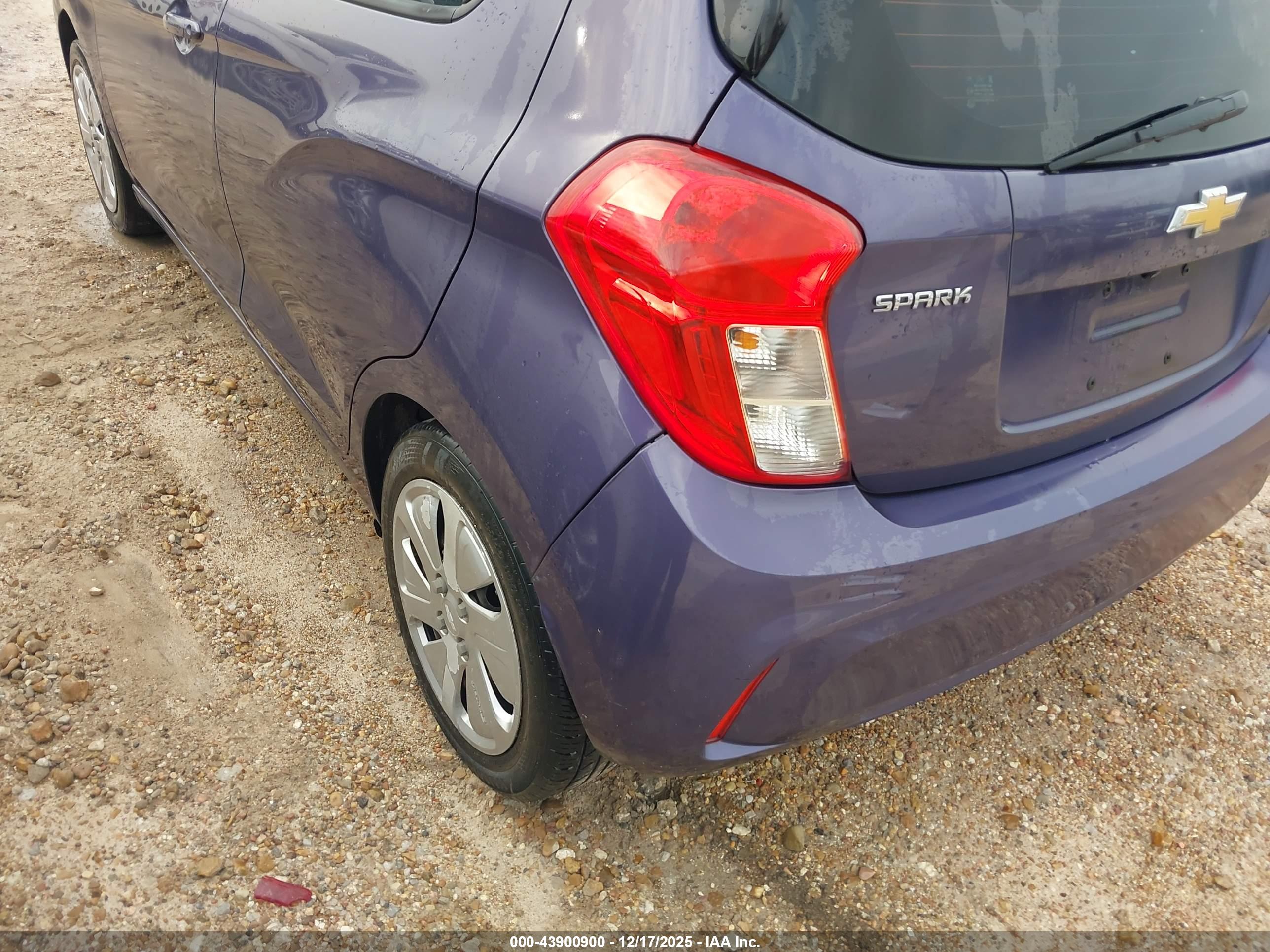 CHEVROLET SPARK image 6