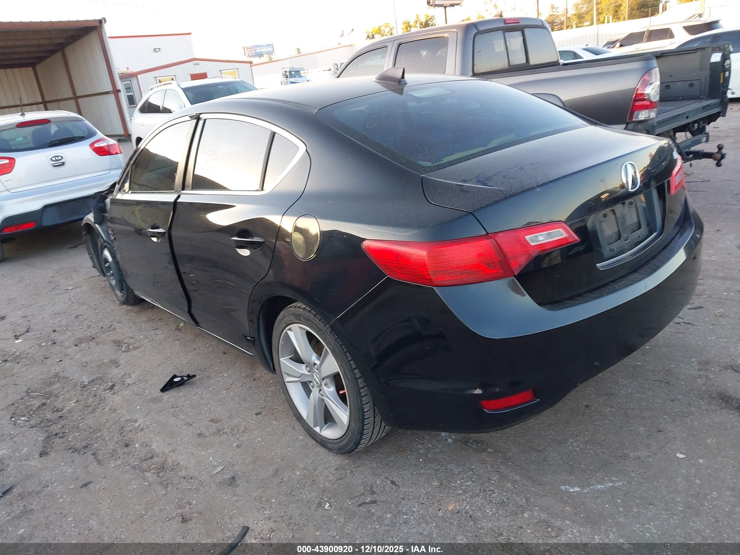 ACURA ILX image 3