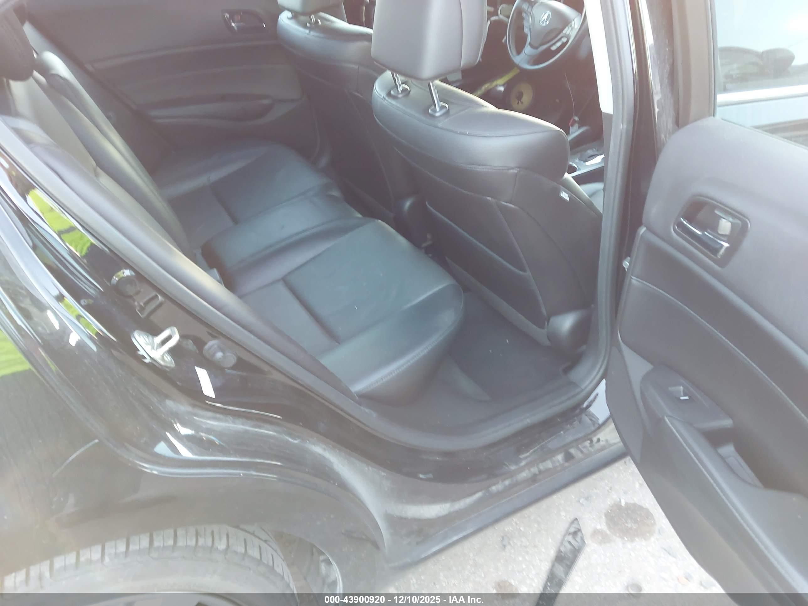ACURA ILX image 8