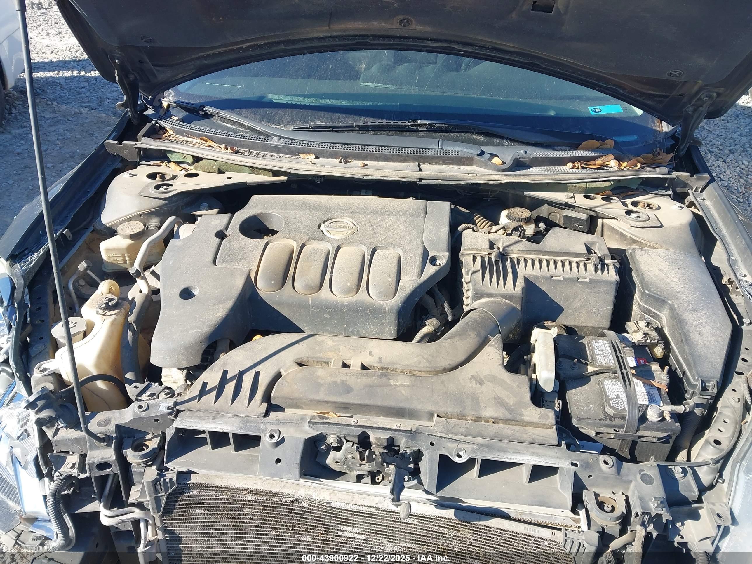 NISSAN ALTIMA image 10