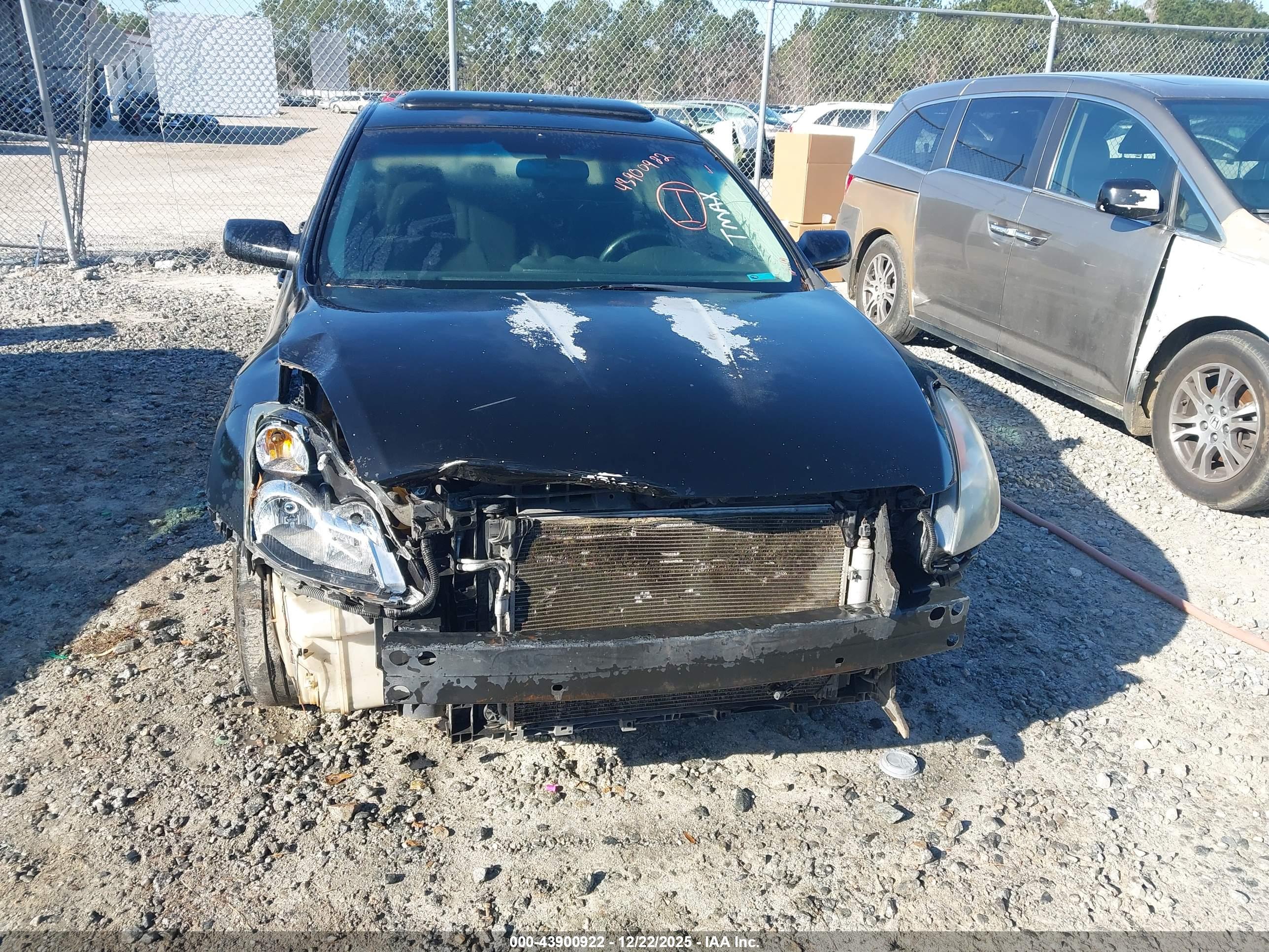 NISSAN ALTIMA image 6