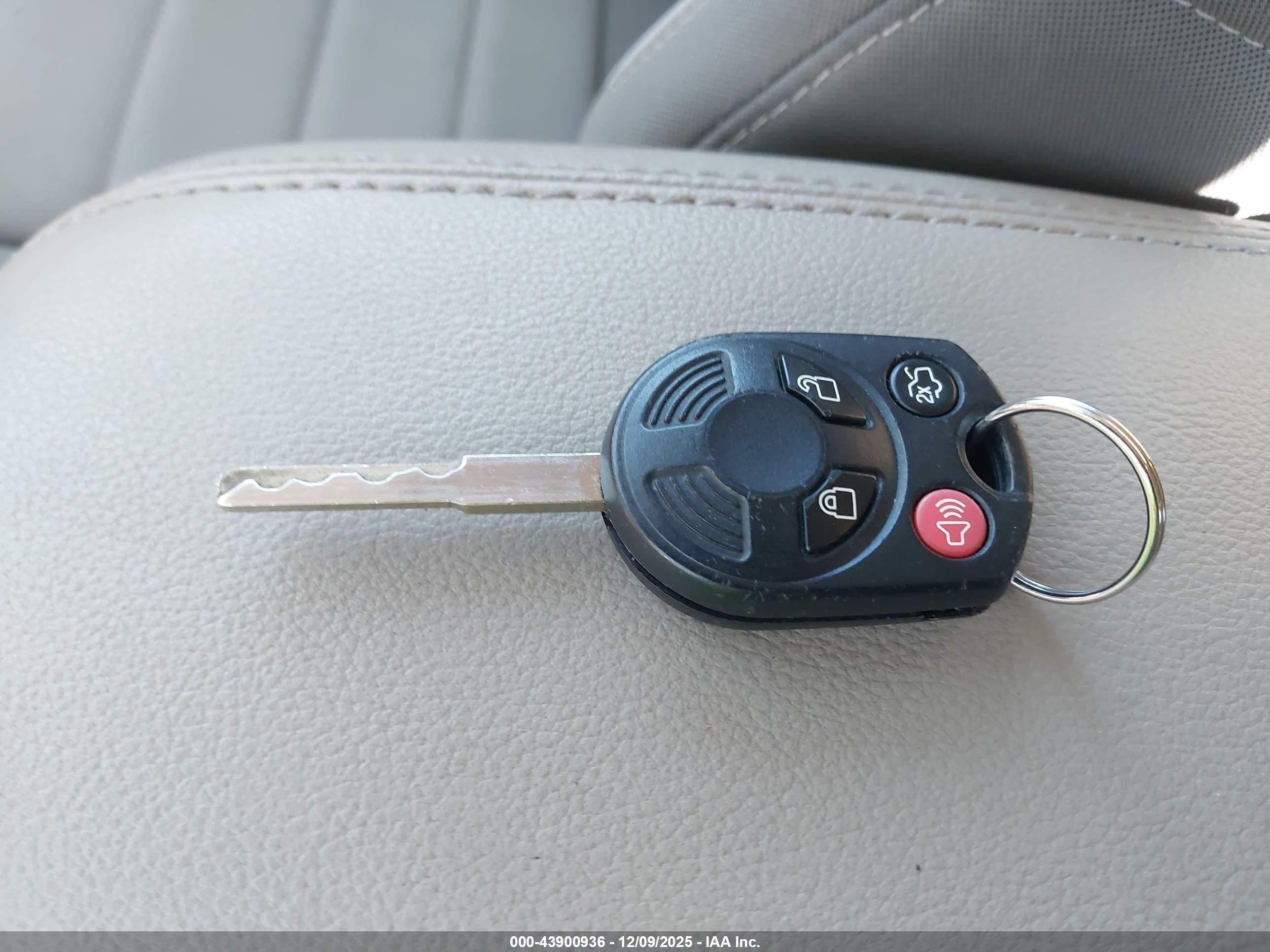 FORD ESCAPE image 11