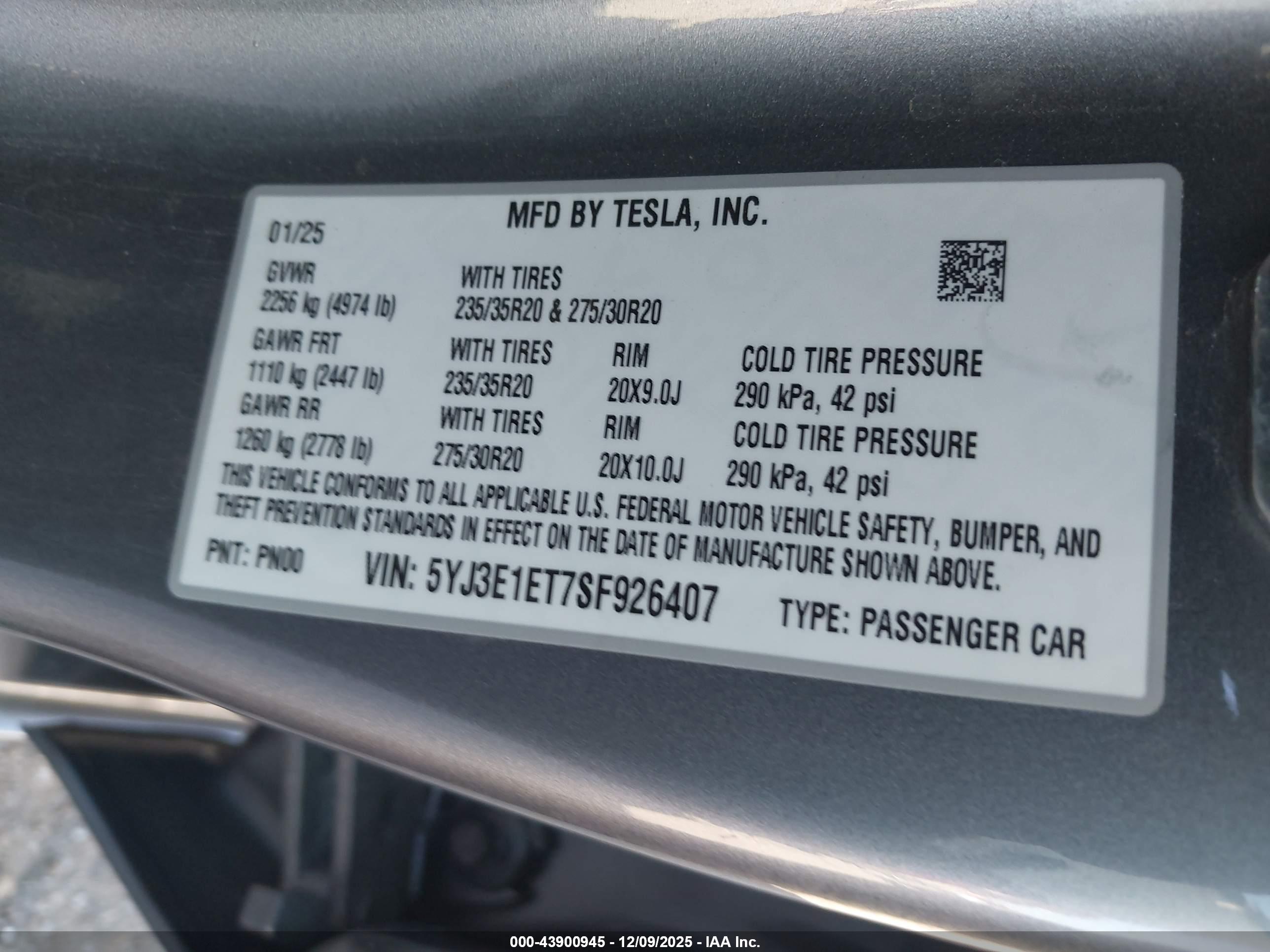 TESLA MODEL image 9