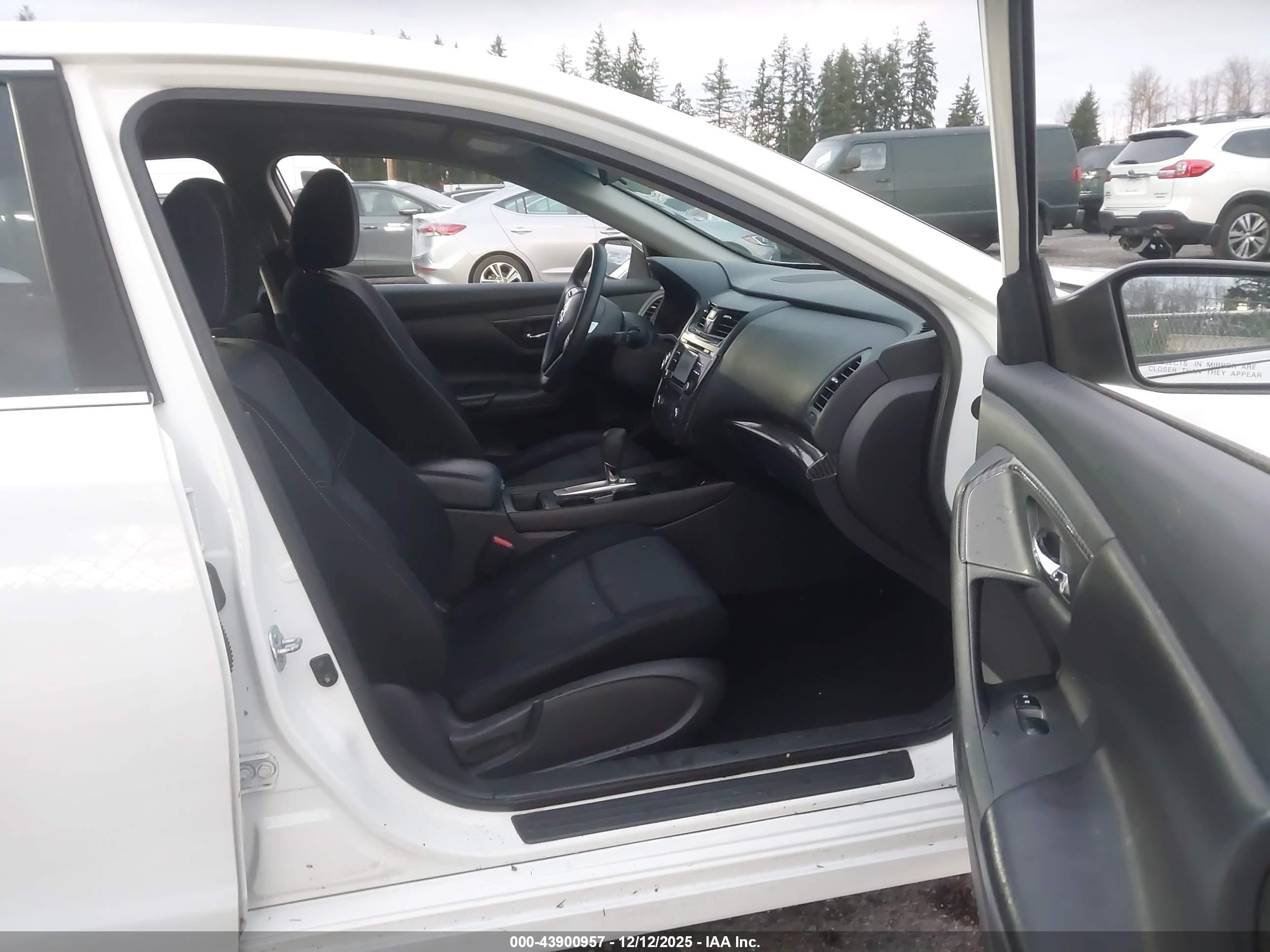 NISSAN ALTIMA image 5