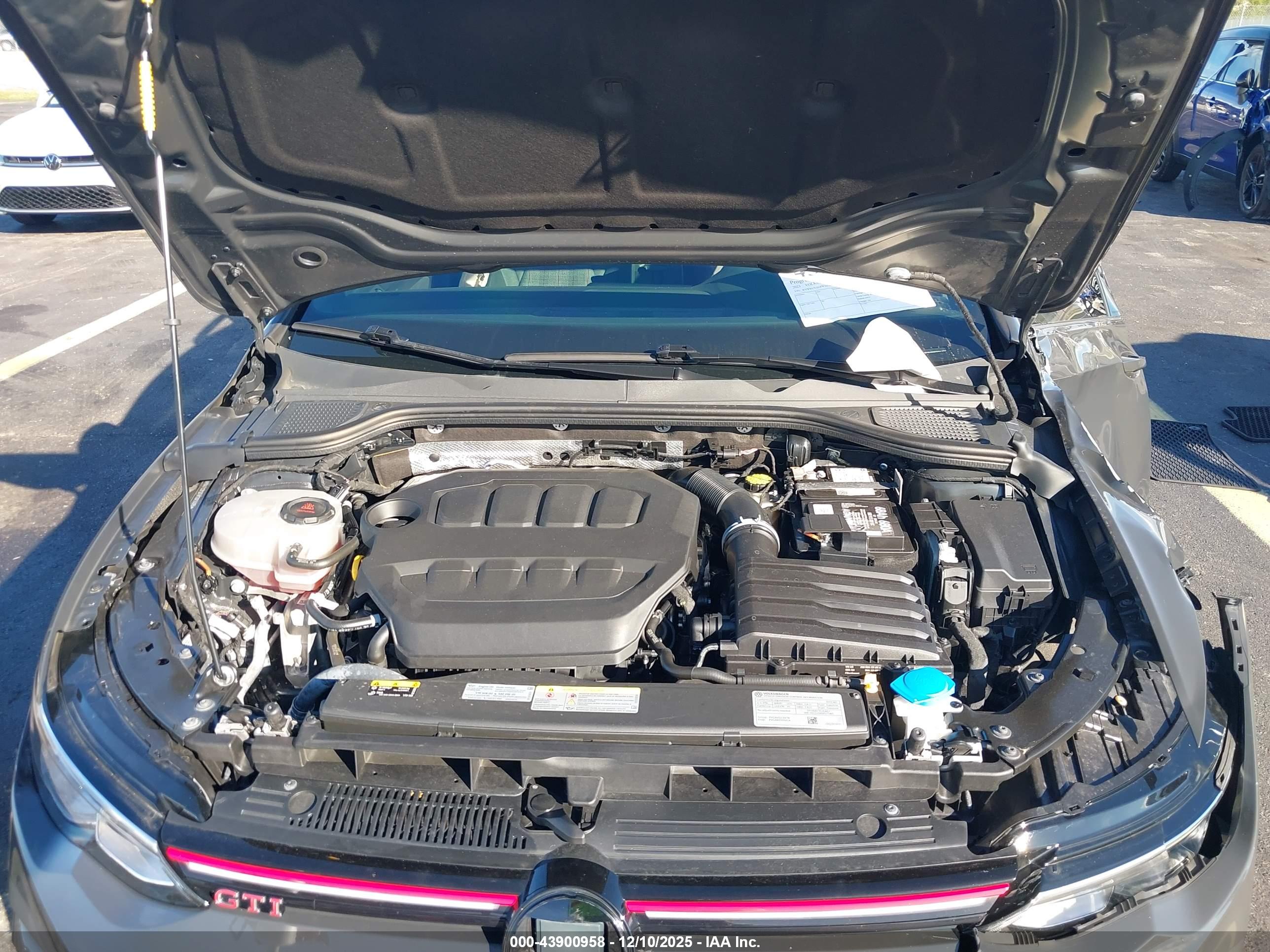 VOLKSWAGEN GOLF image 10