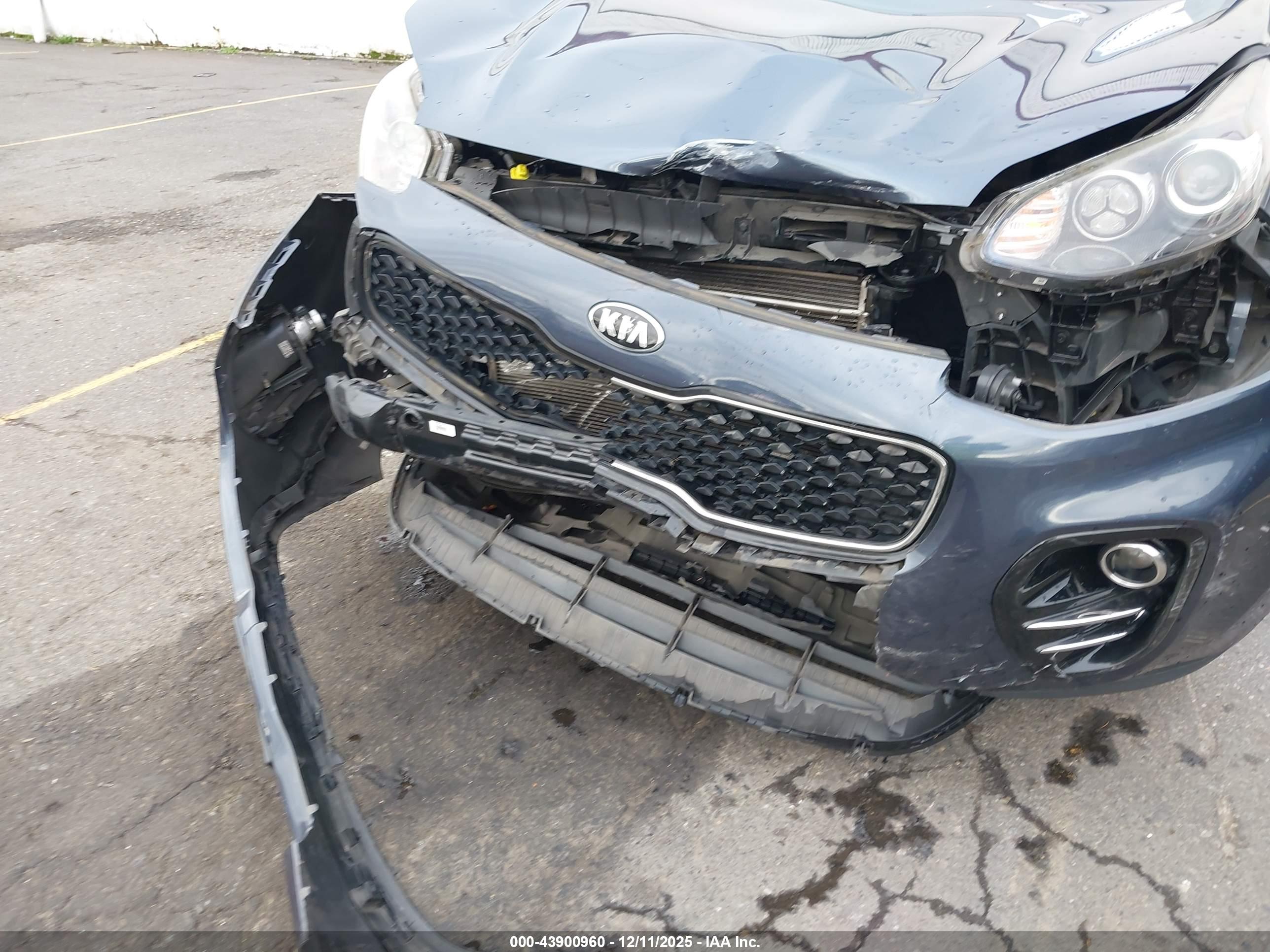 KIA SPORTAGE image 6