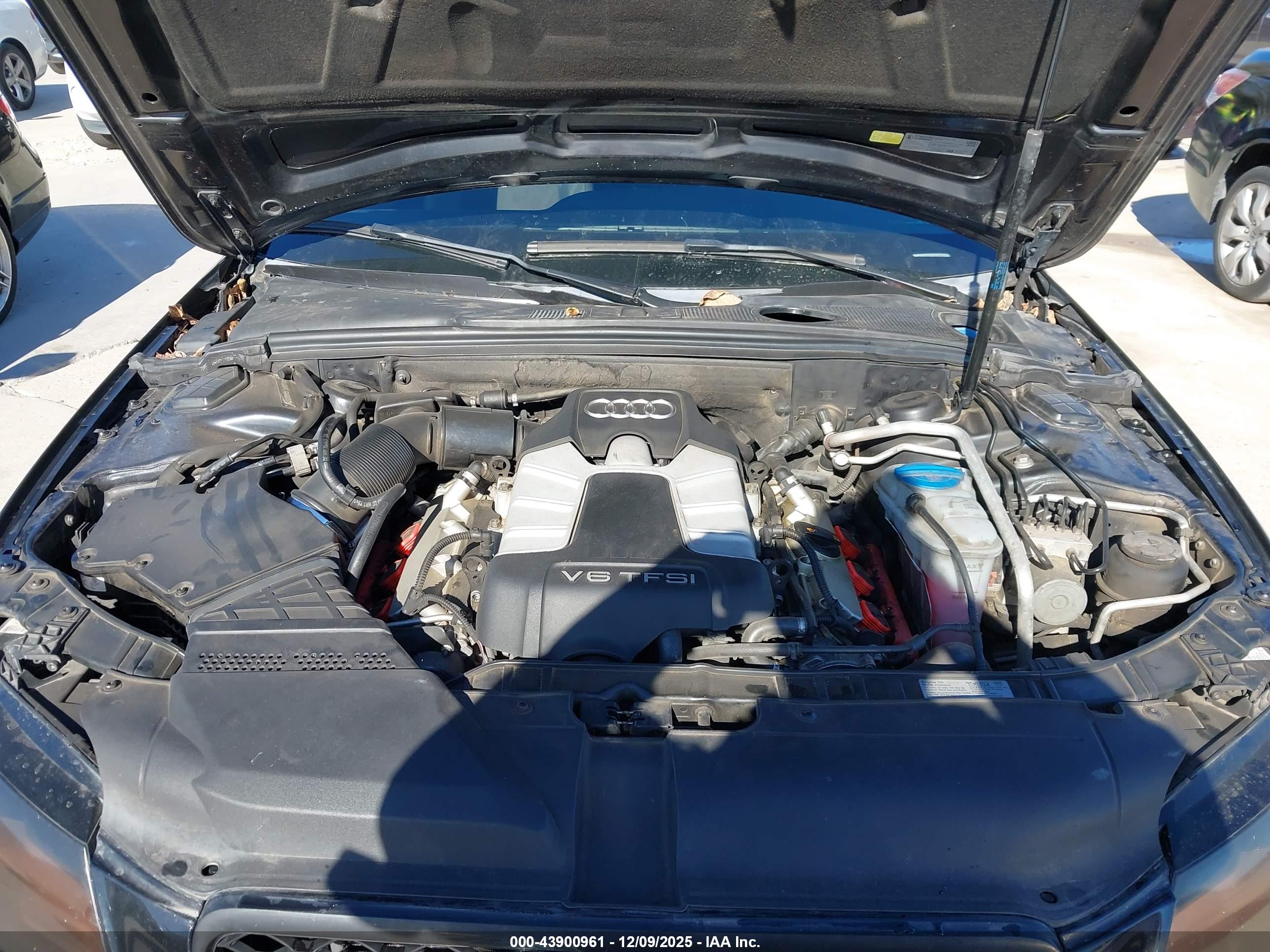 AUDI S4 image 10
