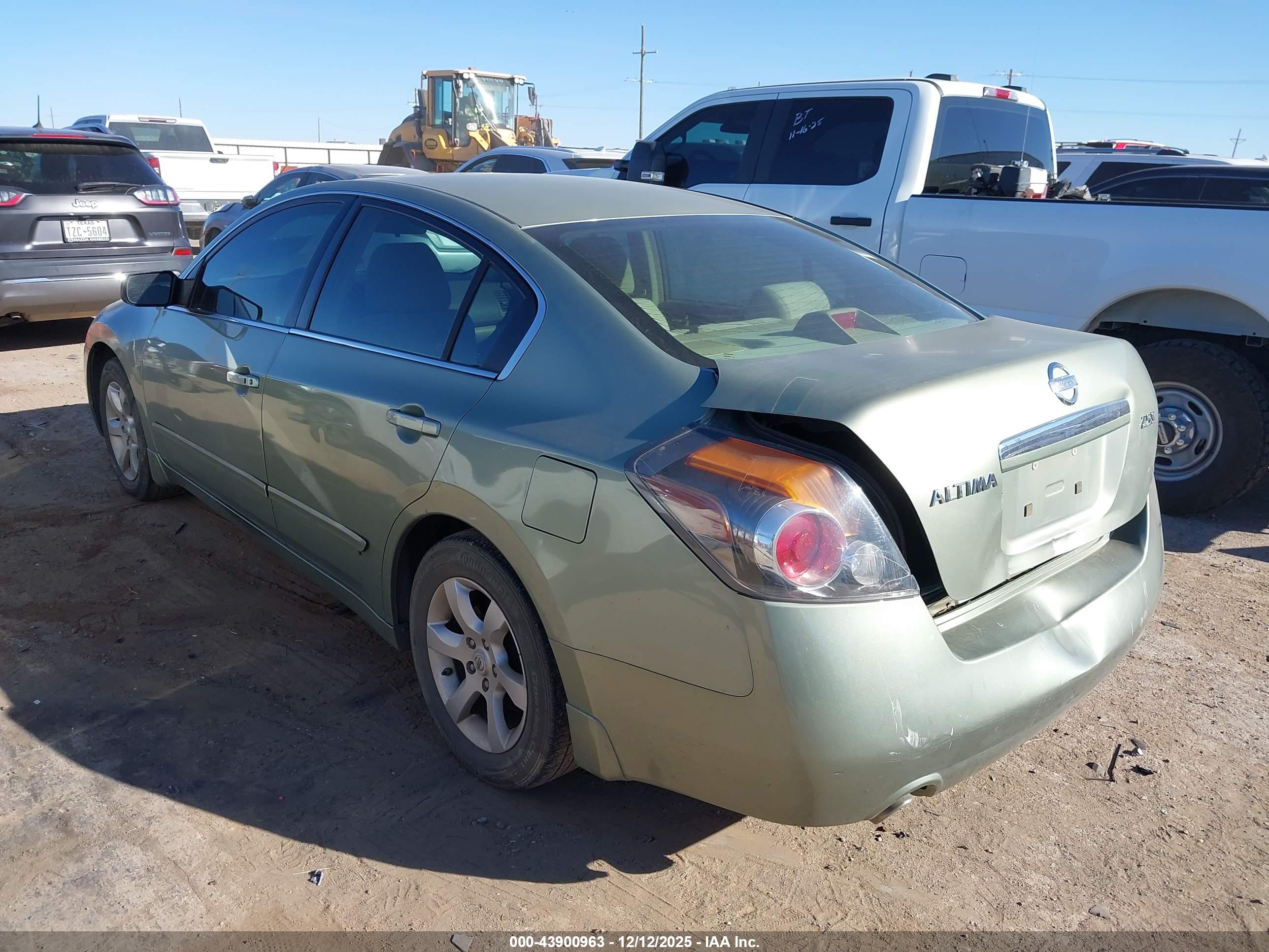 NISSAN ALTIMA image 3