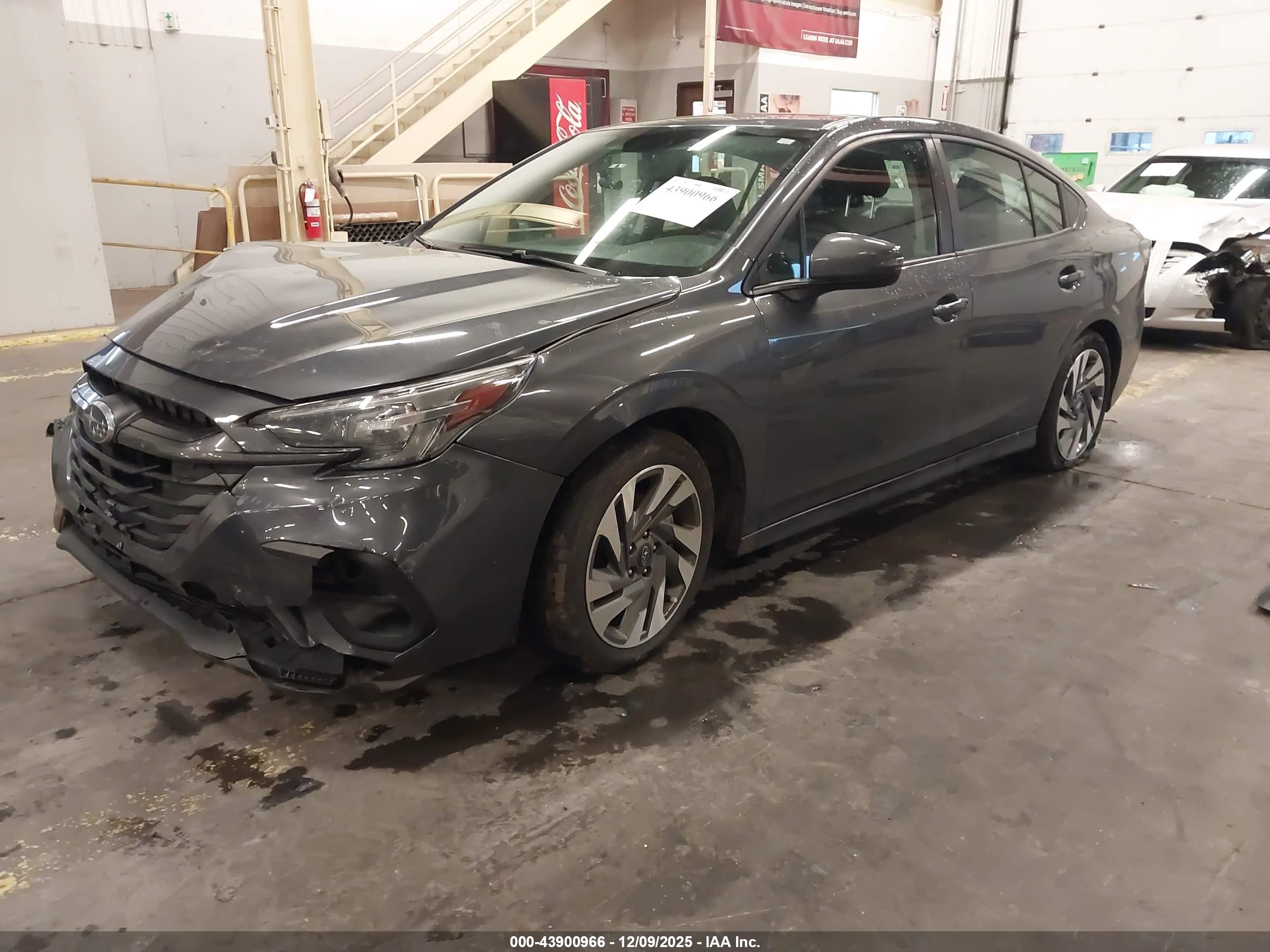 SUBARU LEGACY image 2
