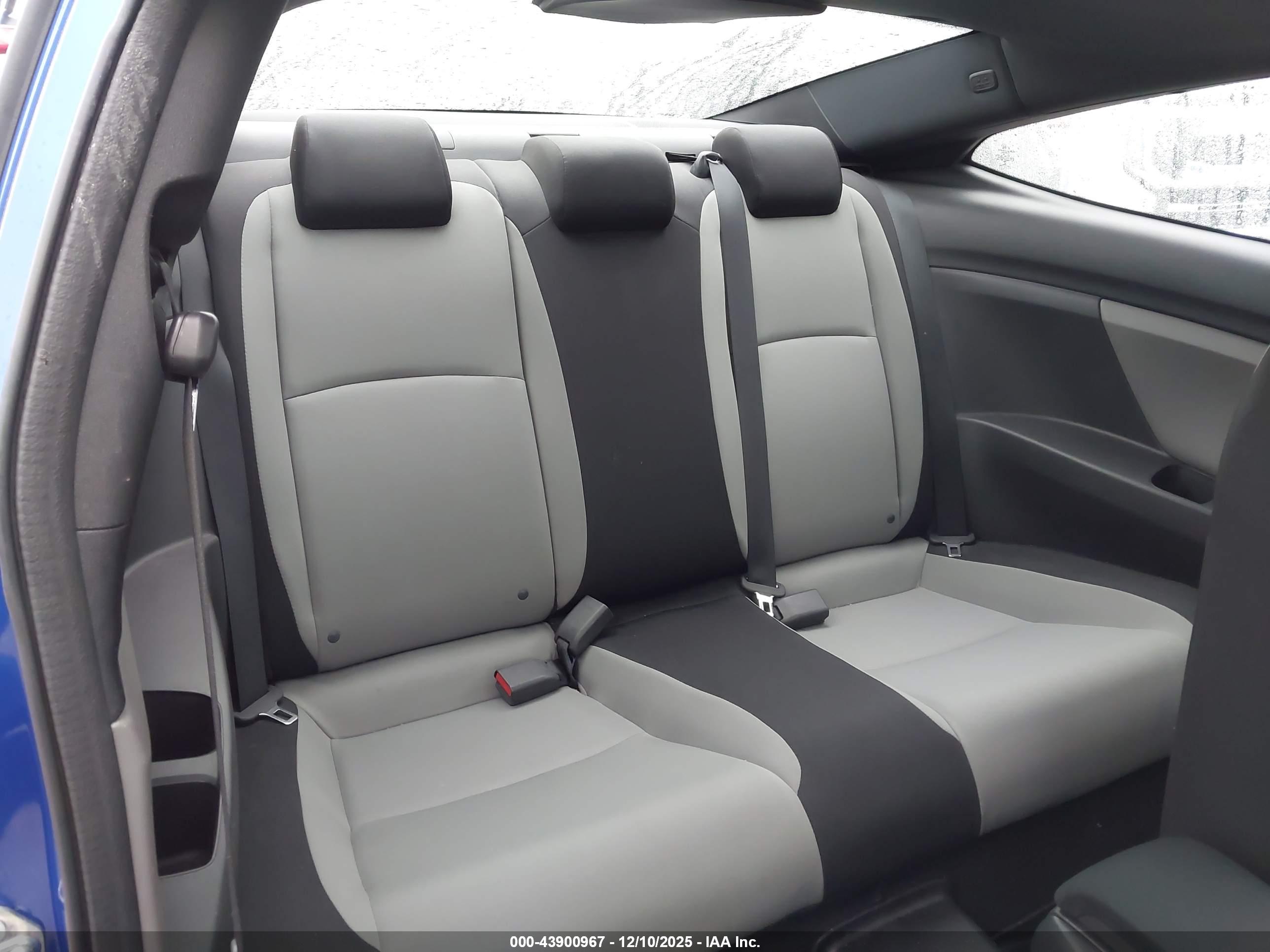 HONDA CIVIC image 8