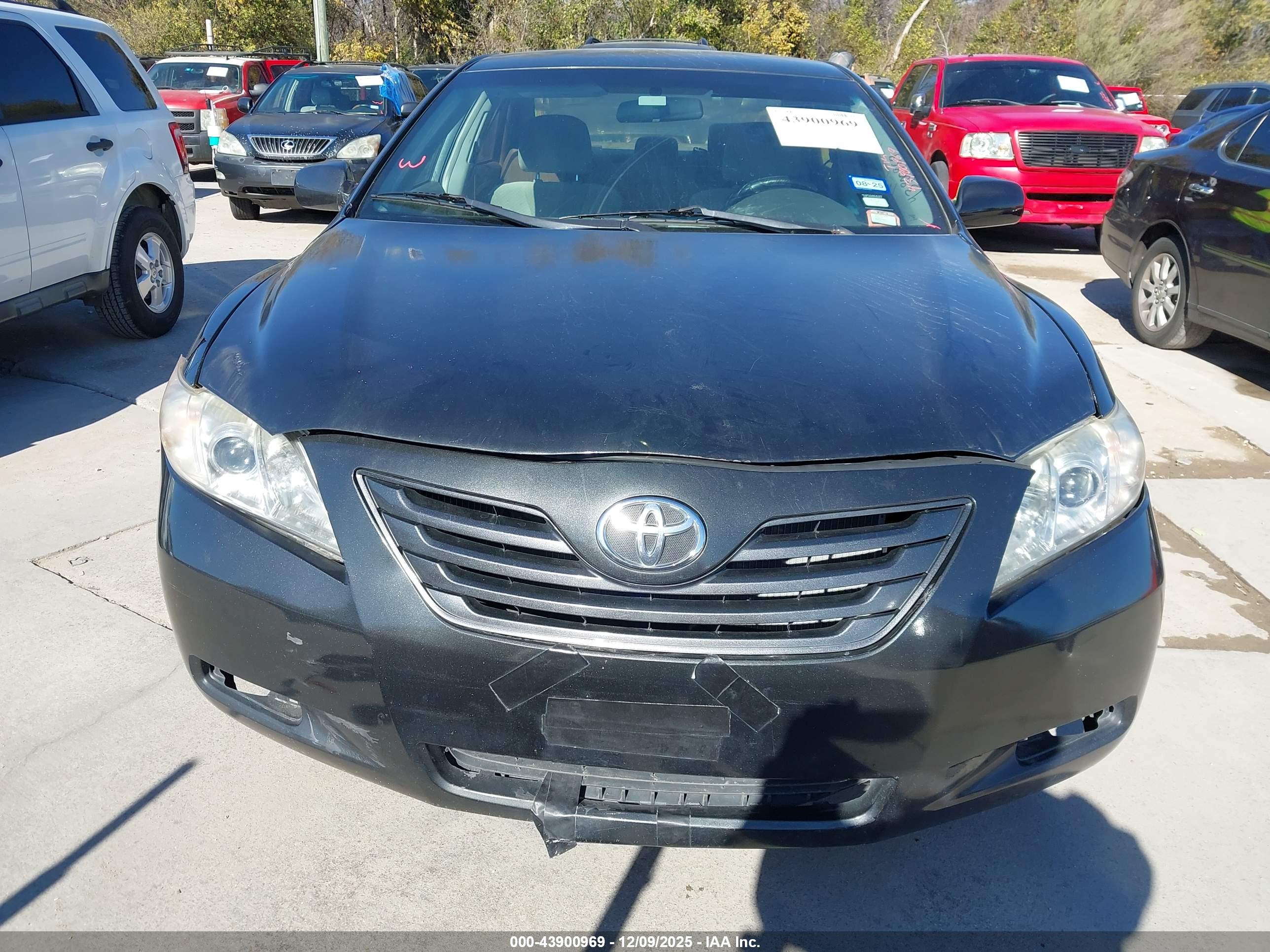 TOYOTA CAMRY image 6