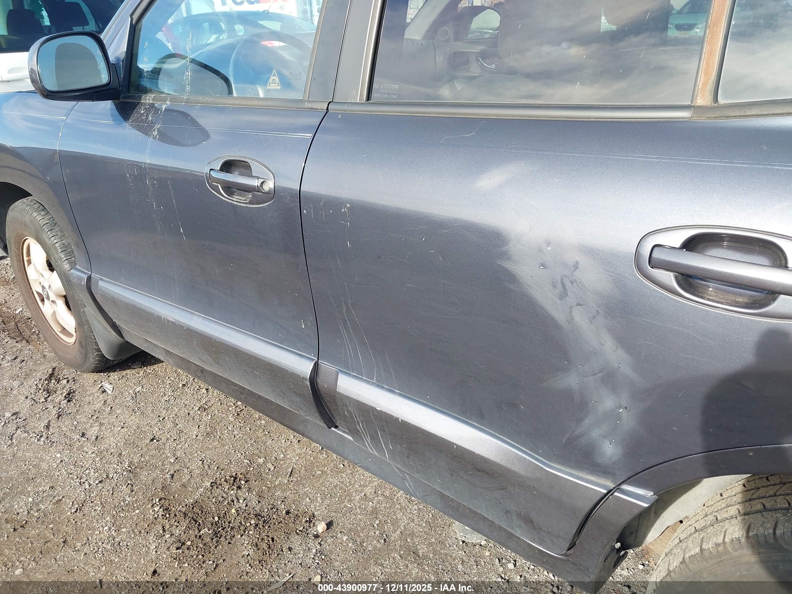 HYUNDAI SANTA image 6