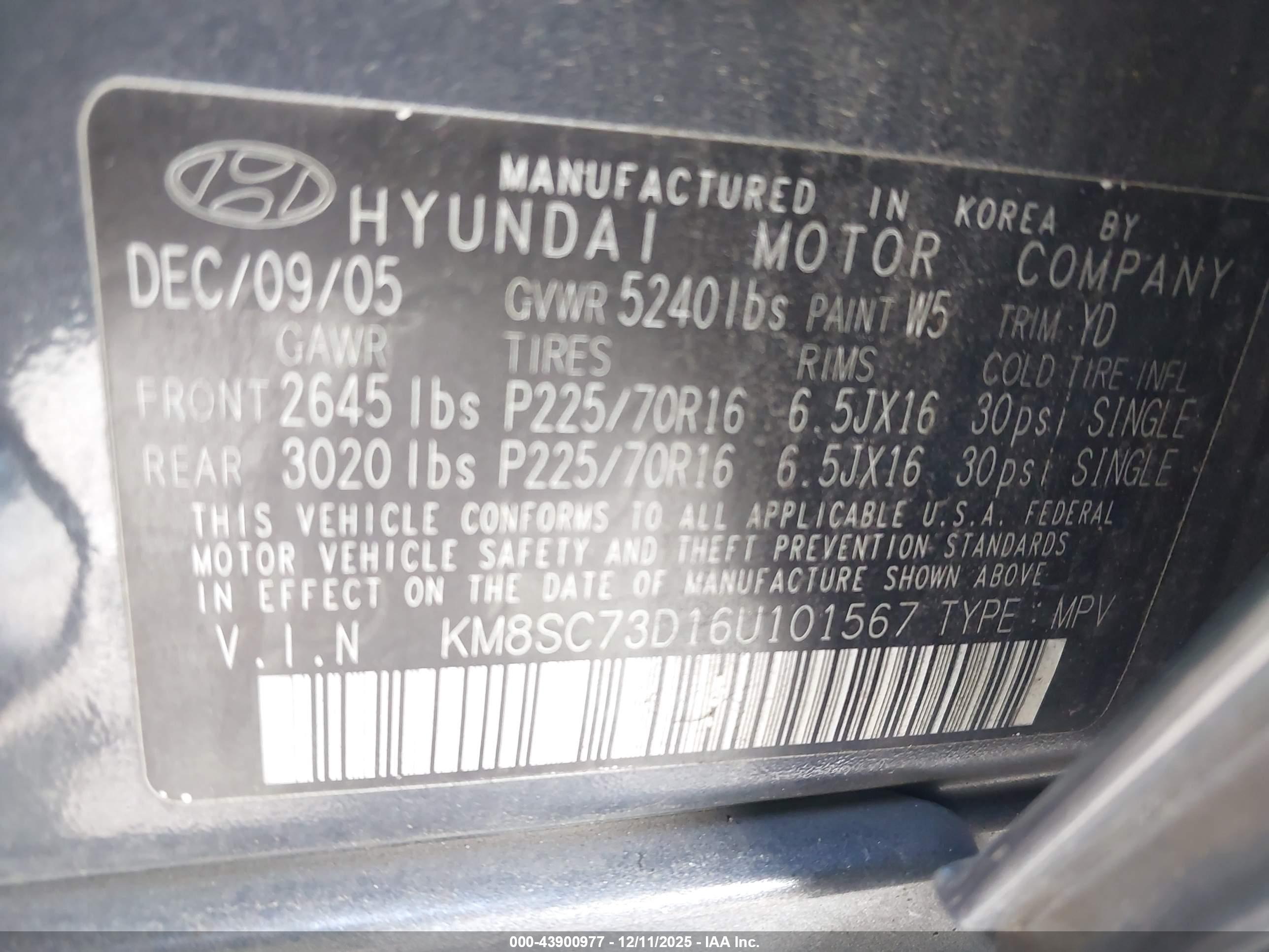 HYUNDAI SANTA image 9