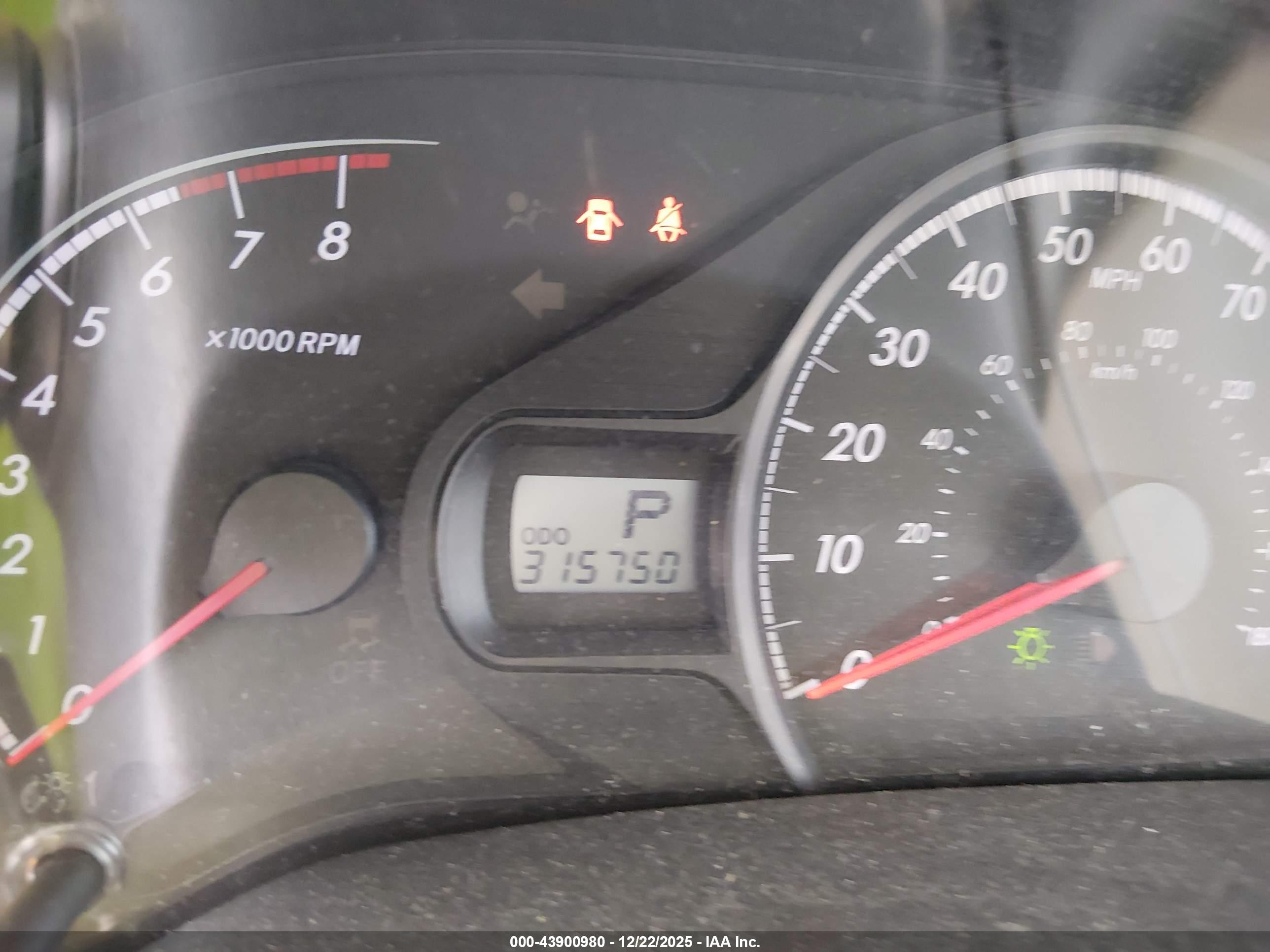 TOYOTA SIENNA image 7