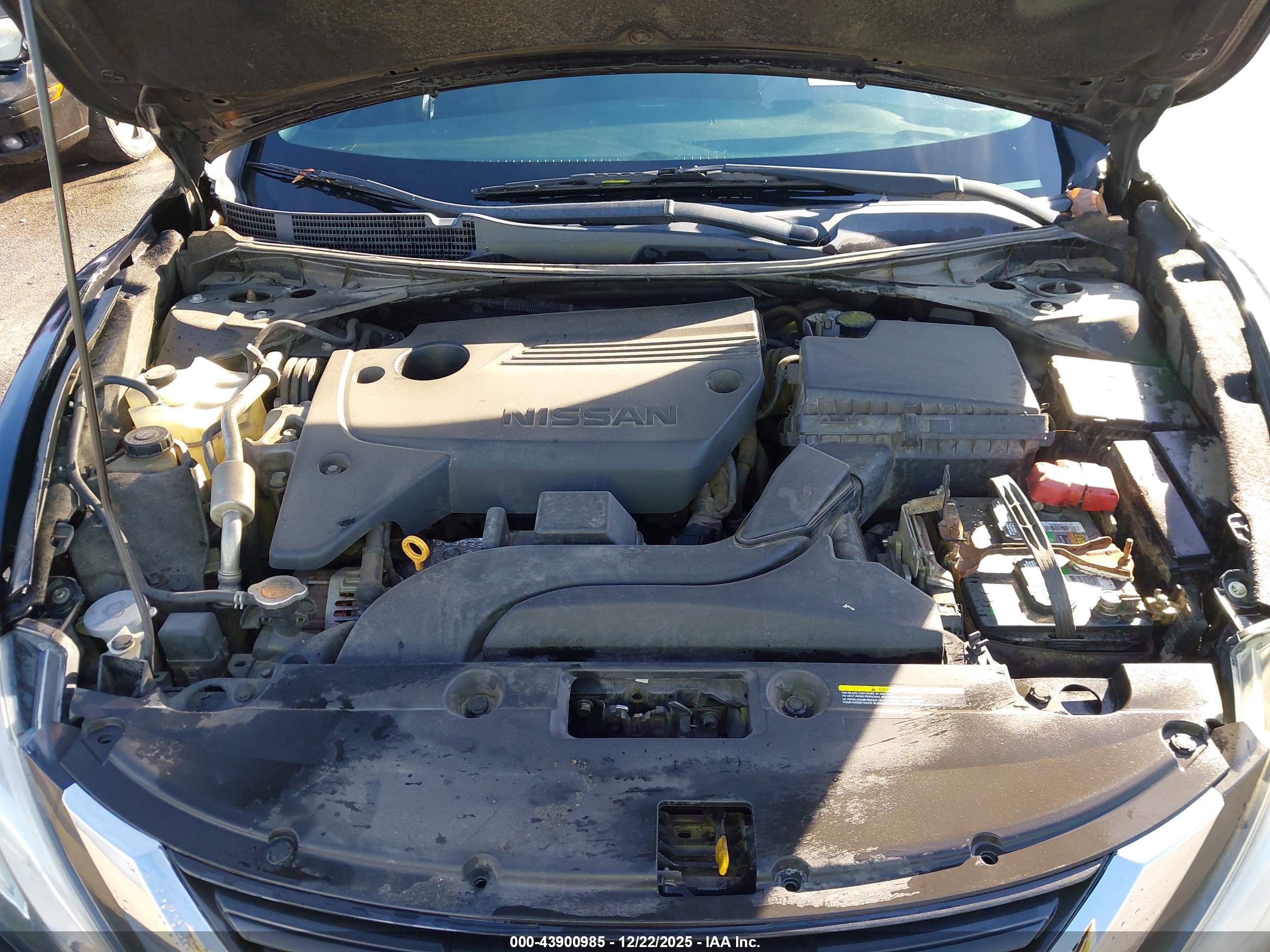 NISSAN ALTIMA image 10